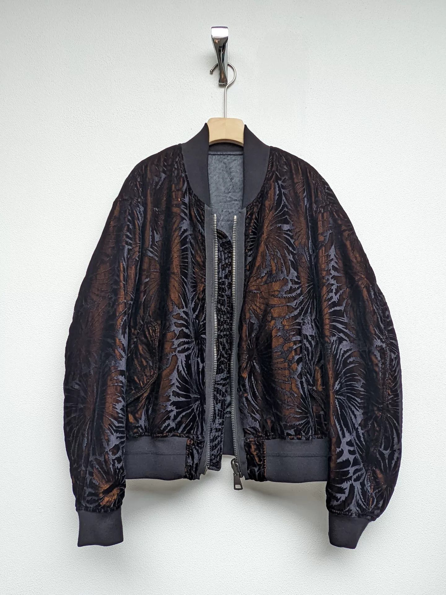 Haider Ackermann Haider Ackermann Men's Velvet Jacket Size US S / EU 44-46 / 1 - 5 Thumbnail