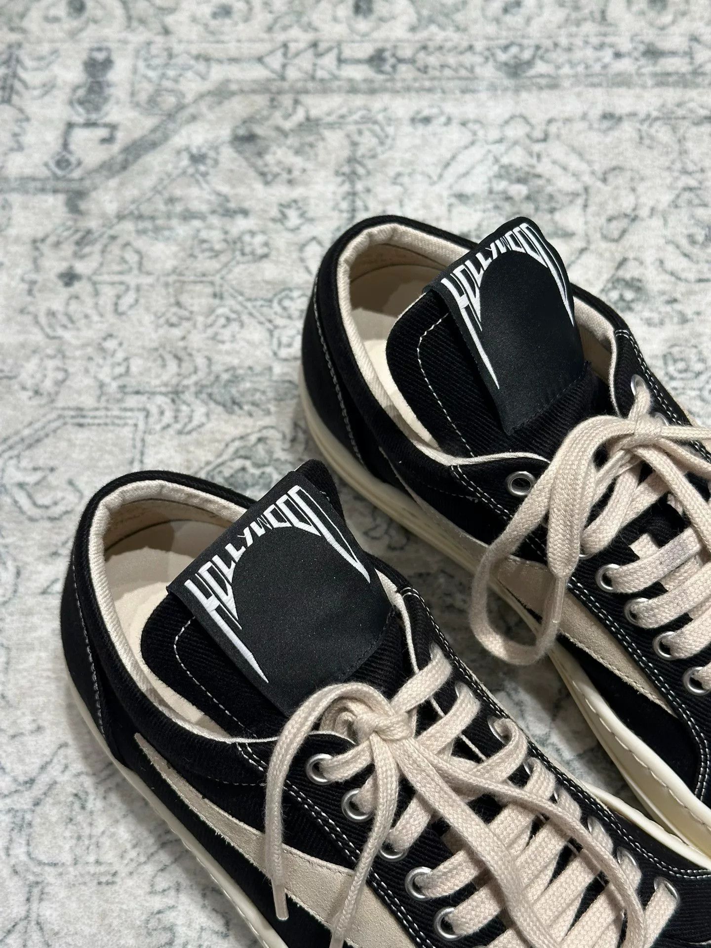 Rick Owens Drkshdw Rick Owens DRKSHDW Canvas Sneakers Size US 9 / EU 42 - 2 Thumbnail