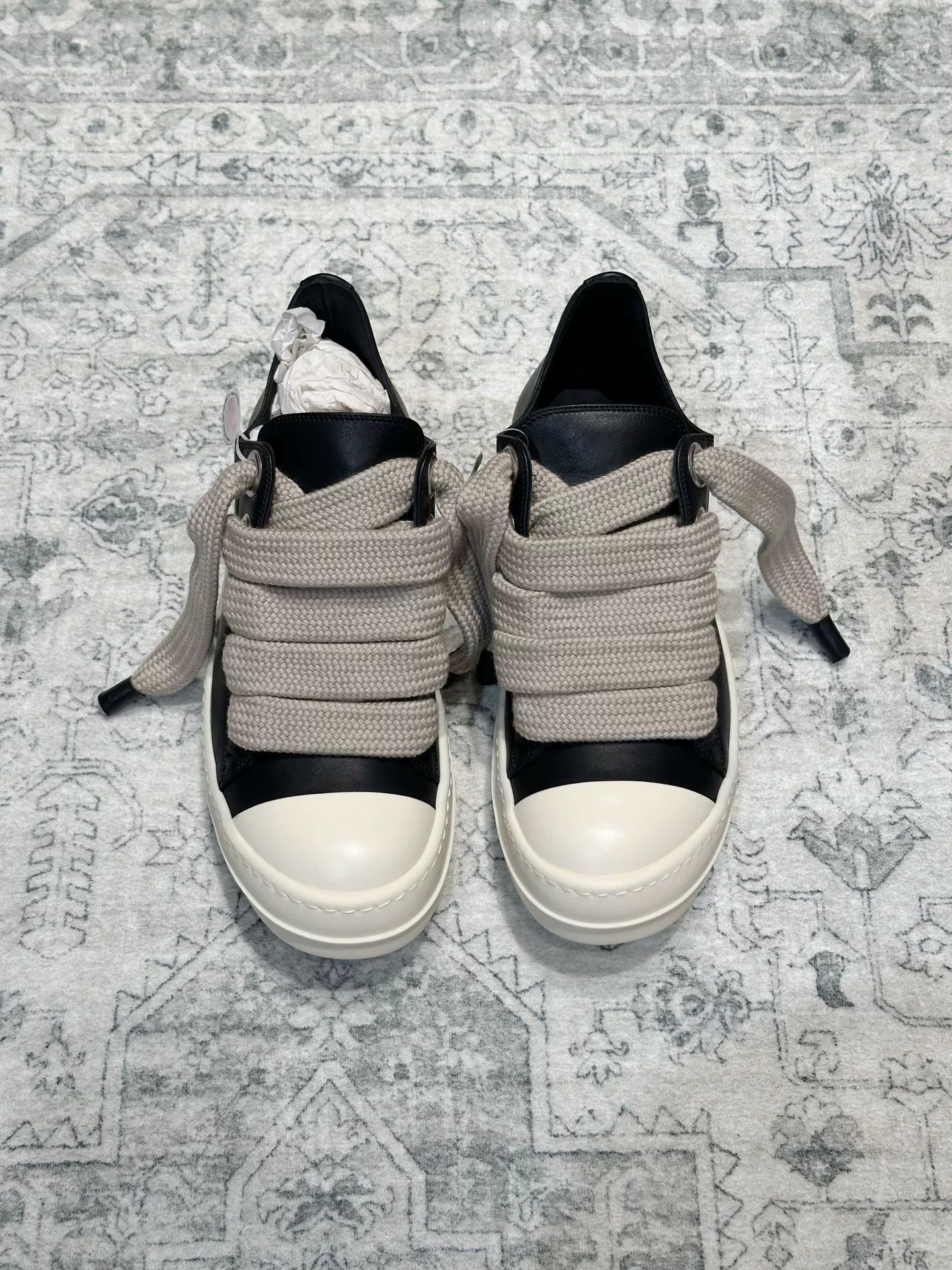Rick Owens Rick Owens 25SS Leather Low-Top Sneakers Size US 7 / IT 37 - 2 Thumbnail