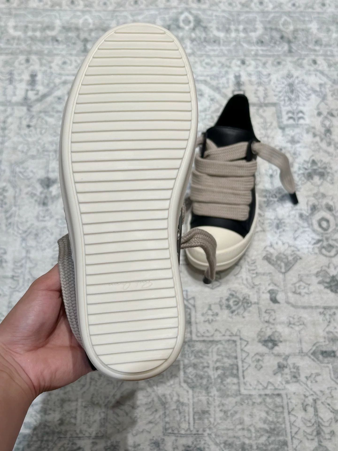Rick Owens Rick Owens 25SS Leather Low-Top Sneakers Size US 7 / IT 37 - 7 Thumbnail
