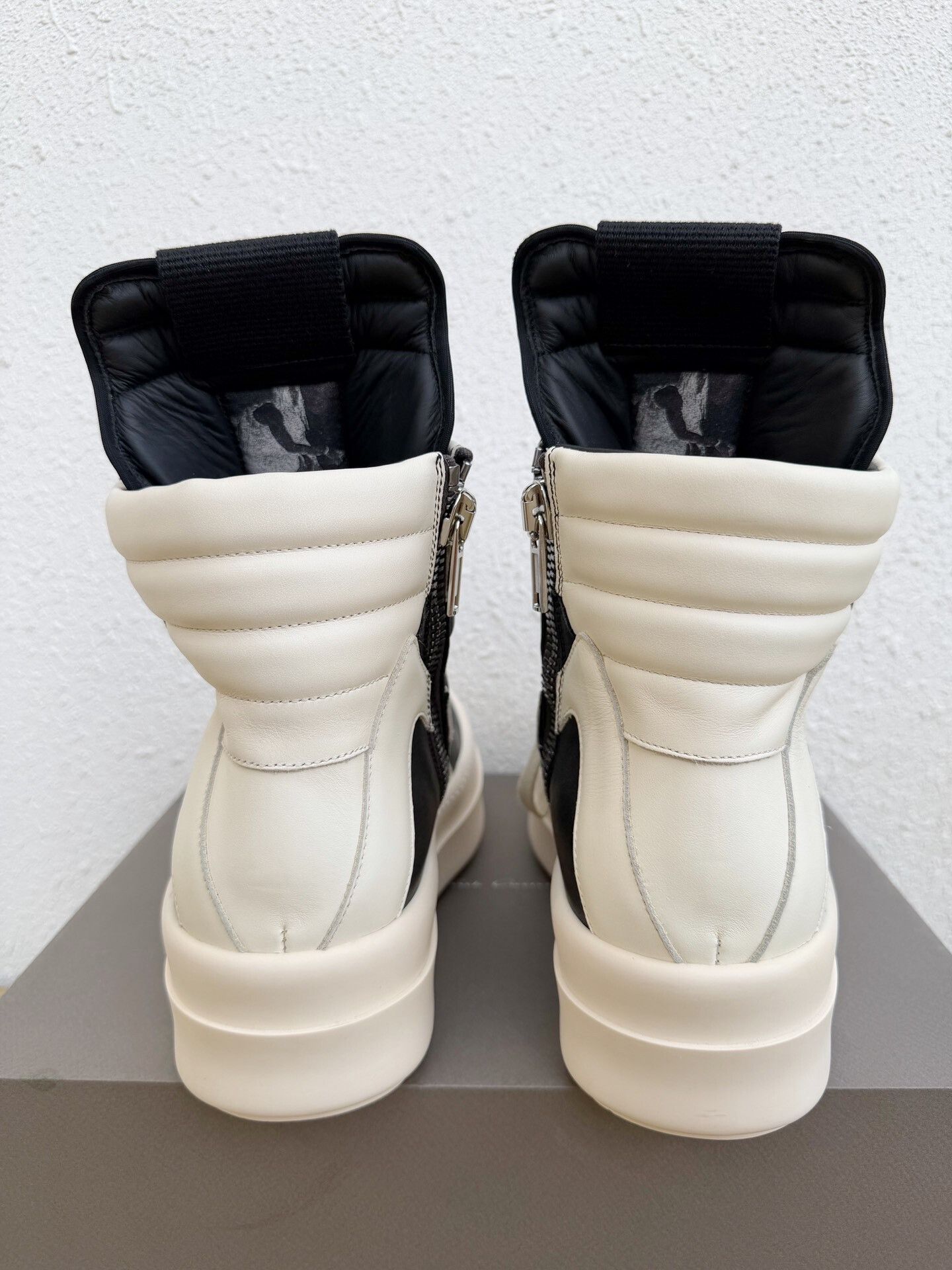 Rick Owens Rick Owens Women's Platform High-Top Black White Size US 7 / IT 37 - 6 Thumbnail