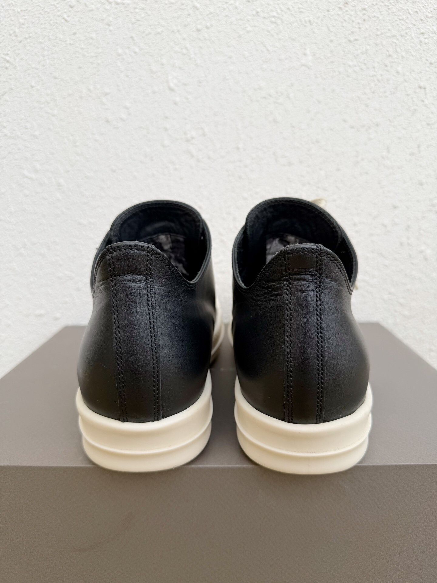 Rick Owens Rick Owens Converse RO Women's Low-Top Leather Size US 7 / IT 37 - 6 Thumbnail