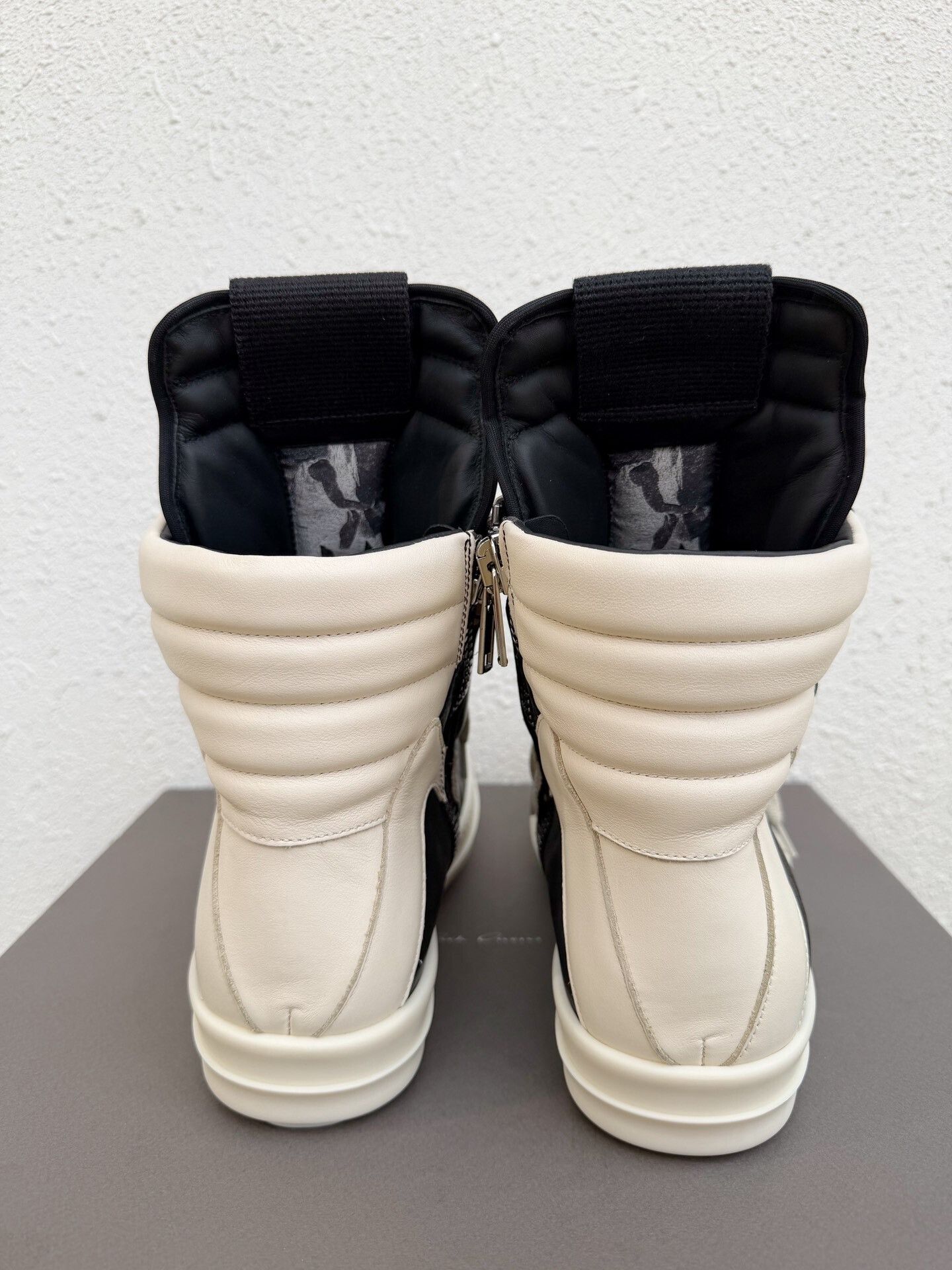 Rick Owens Rick Owens Inverted Triangle High-Top Leather Size US 7 / EU 40 - 7 Thumbnail