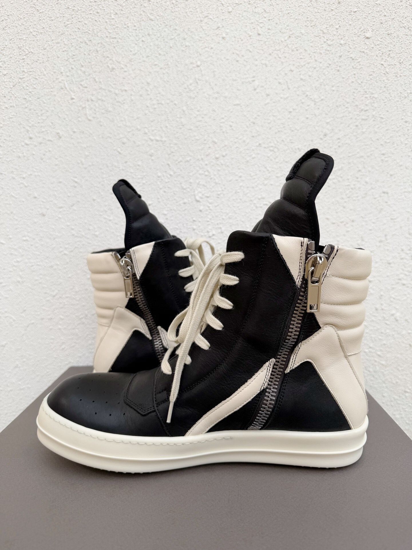 Rick Owens Rick Owens Inverted Triangle High-Top Leather Size US 7 / EU 40 - 6 Thumbnail