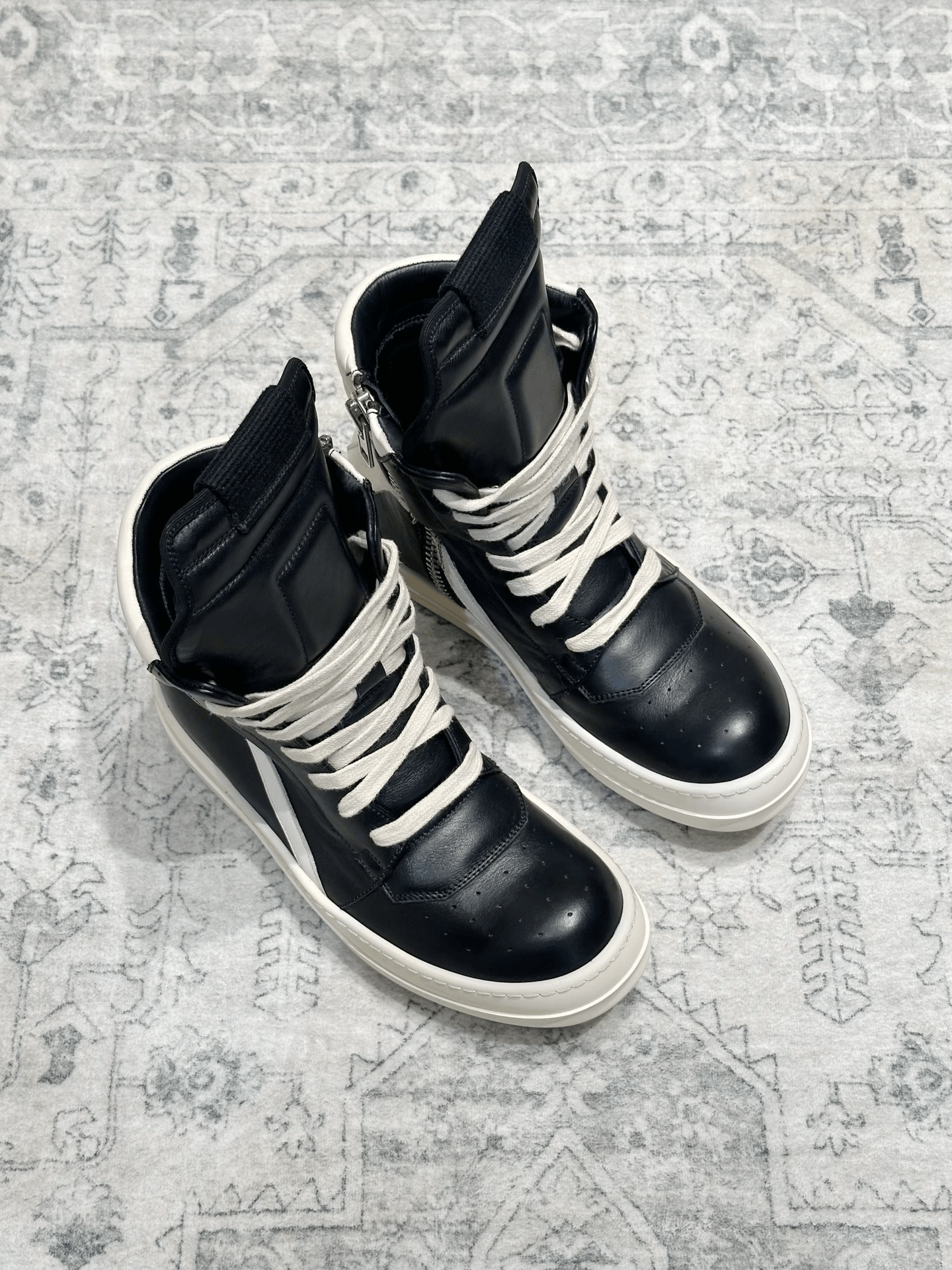 Rick Owens Rick Owens Classic Leather High-Top Size US 5 / IT 35 - 2 Thumbnail