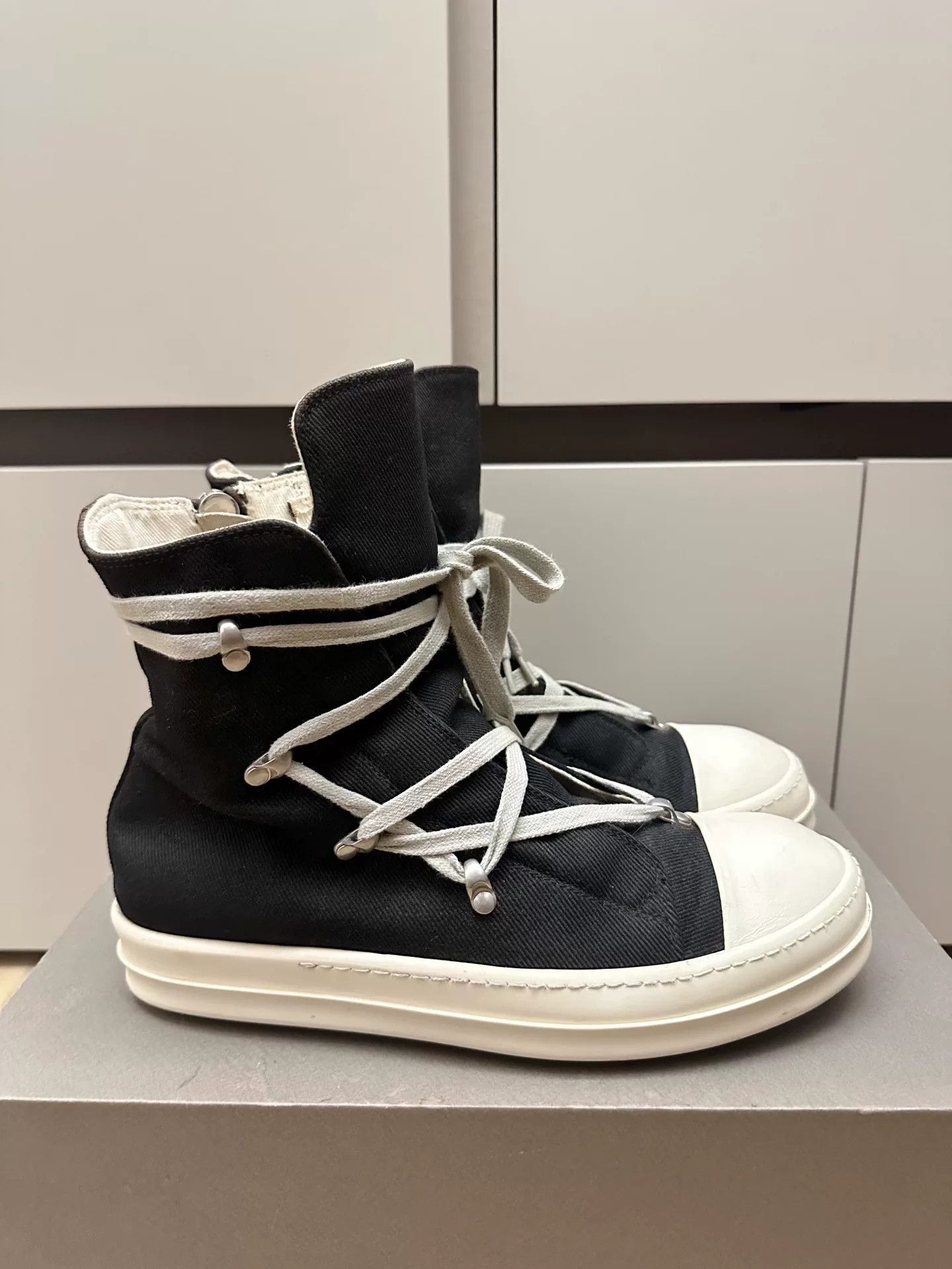 Rick Owens Drkshdw Rick Owens DRKSHDW High-Top Canvas Sneakers Size US 7 / EU 40 - 4 Thumbnail