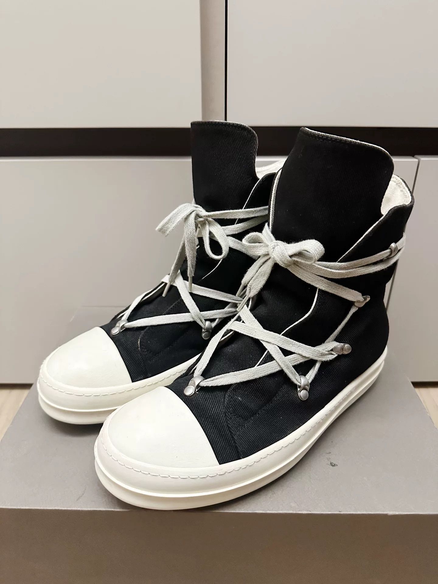 Rick Owens Drkshdw Rick Owens DRKSHDW High-Top Canvas Sneakers Size US 7 / EU 40 - 2 Thumbnail