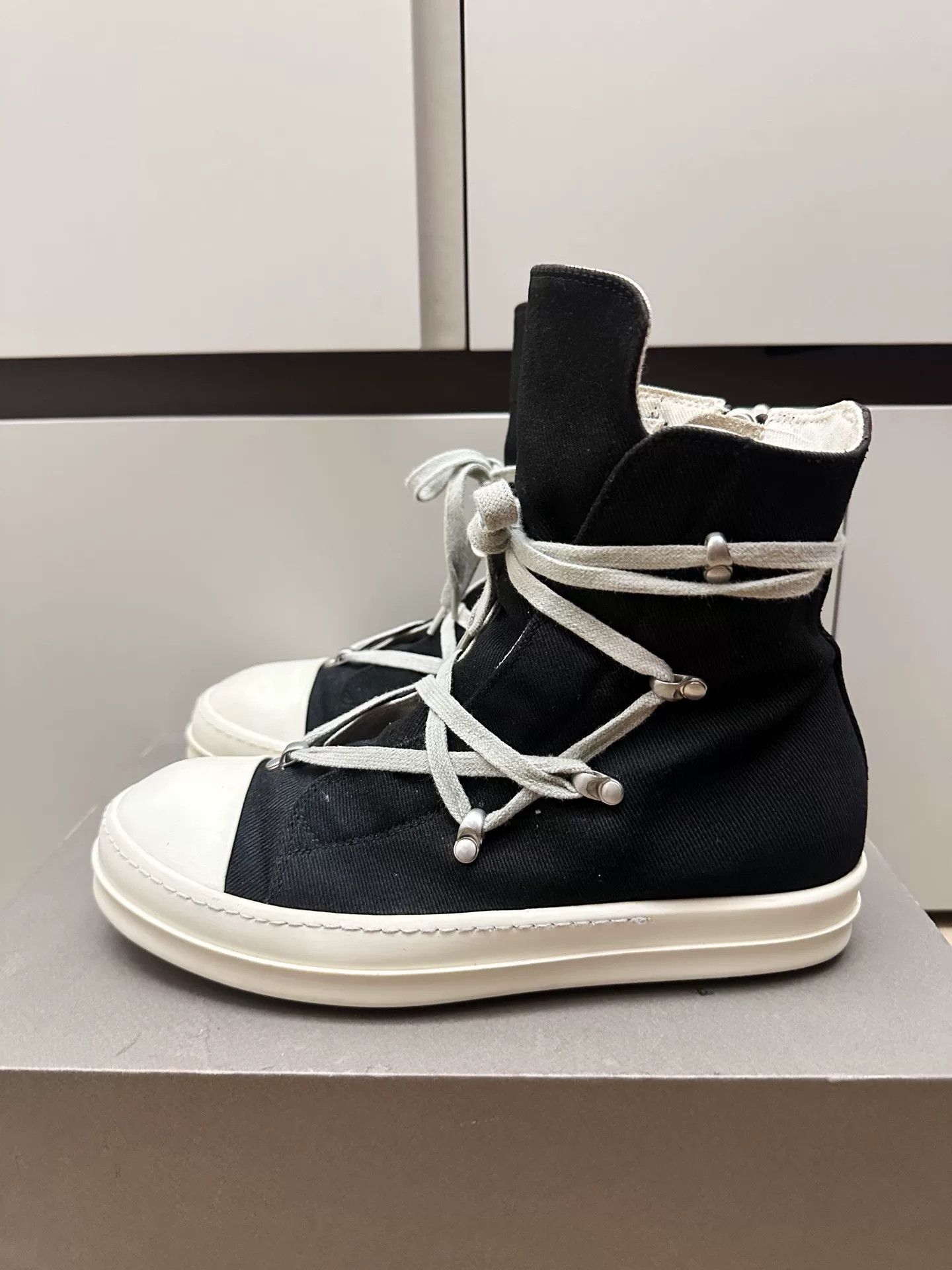 Rick Owens Drkshdw Rick Owens DRKSHDW High-Top Canvas Sneakers Size US 7 / EU 40 - 3 Thumbnail