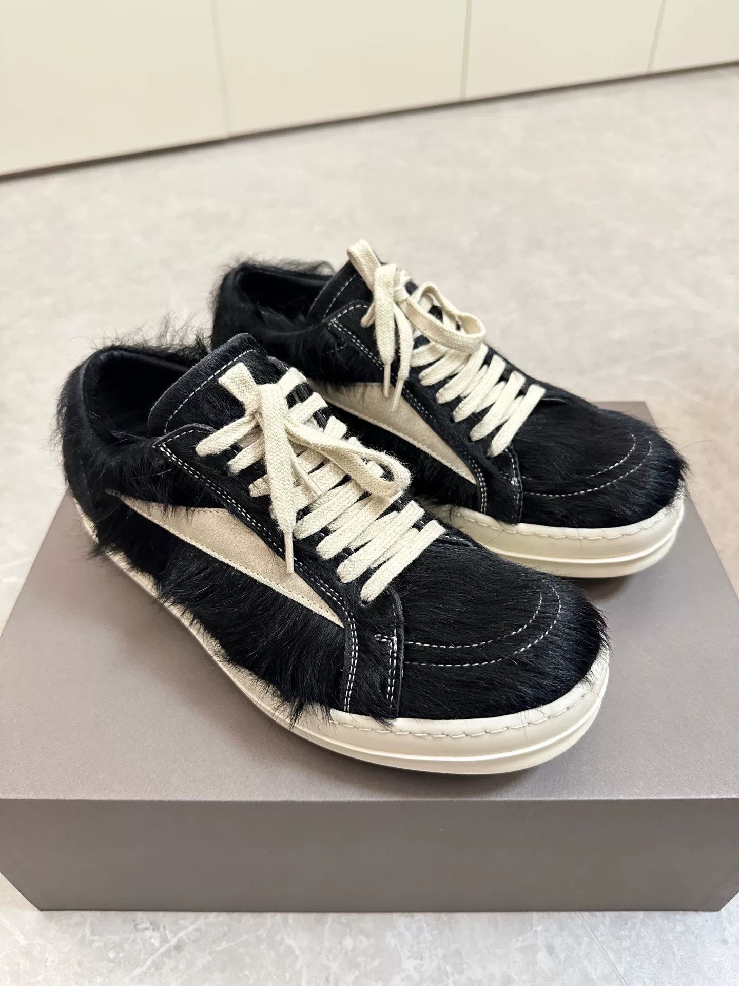 Rick Owens Rick Owens Horse Hair Low-Top Sneakers Size US 7 / EU 40 - 3 Thumbnail