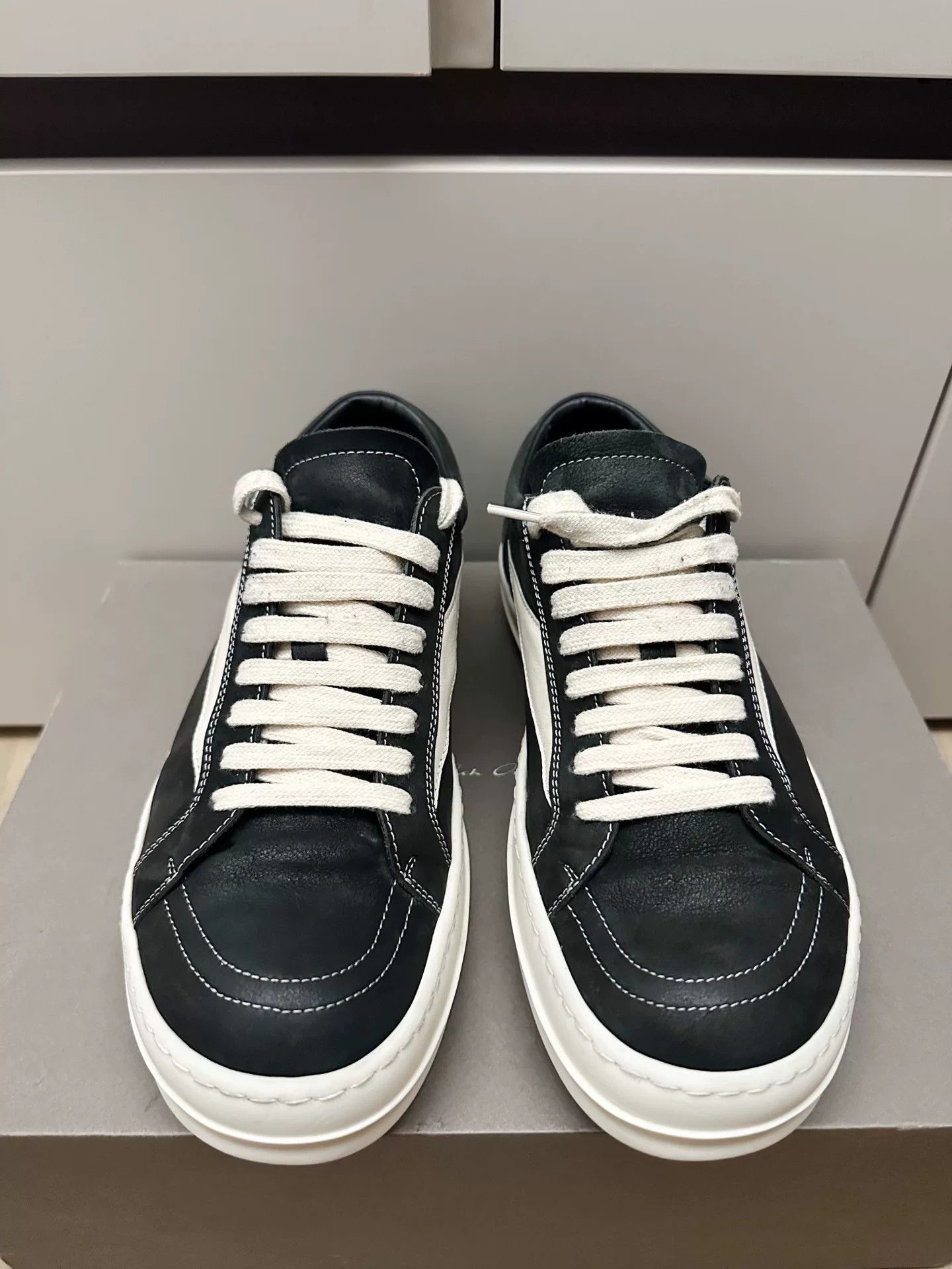 Rick Owens Rick Owens Lychee Leather Low-Top Sneakers Size US 7 / EU 40 - 2 Thumbnail