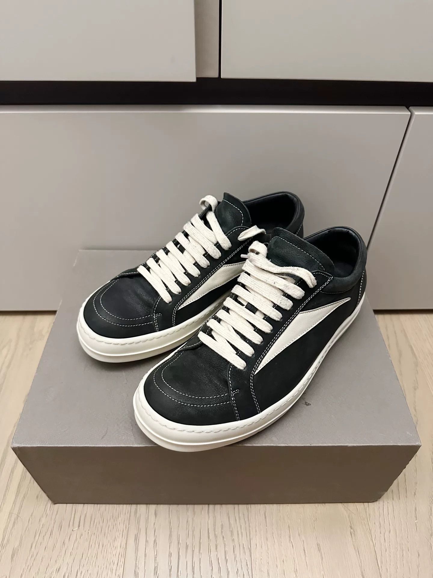 Rick Owens Rick Owens Lychee Leather Low-Top Sneakers Size US 7 / EU 40 - 3 Thumbnail