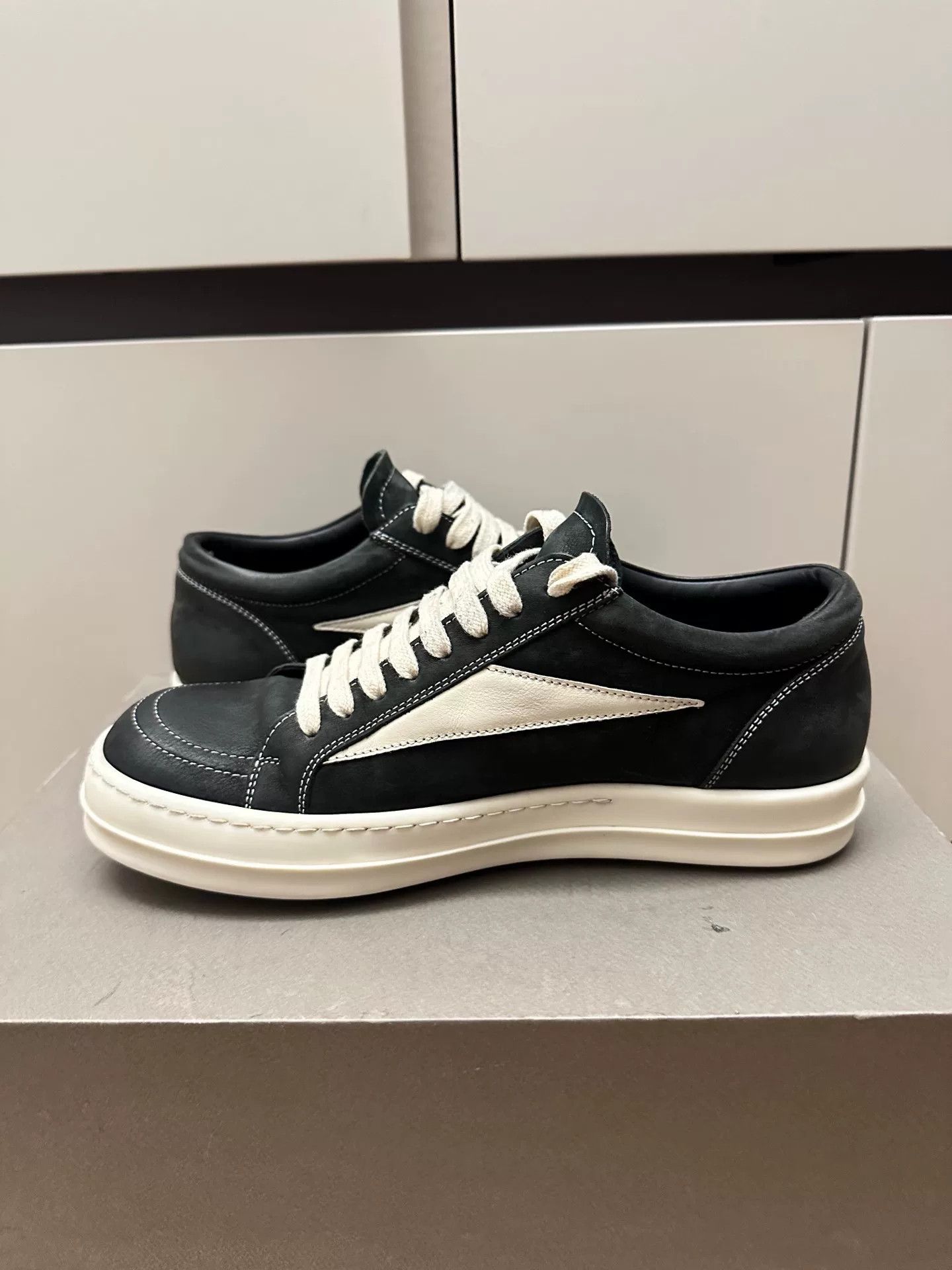 Rick Owens Rick Owens Lychee Leather Low-Top Sneakers Size US 7 / EU 40 - 6 Thumbnail