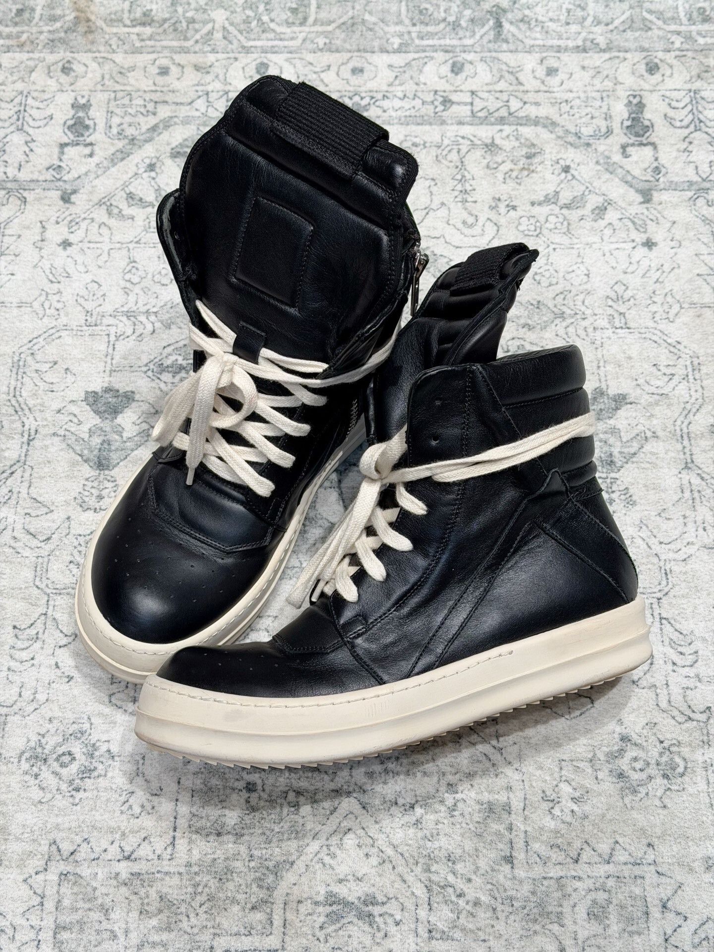Rick Owens Rick Owens Inverted Triangle High-Top Patent Leather Size US 6 / IT 36 - 4 Thumbnail