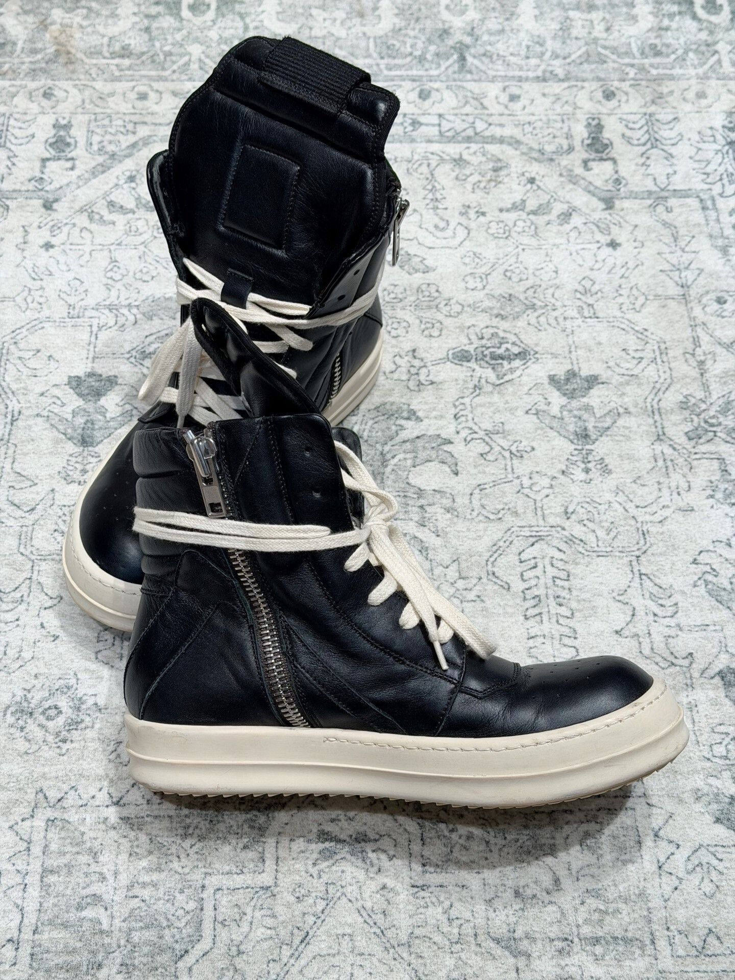 Rick Owens Rick Owens Inverted Triangle High-Top Patent Leather Size US 6 / IT 36 - 5 Thumbnail