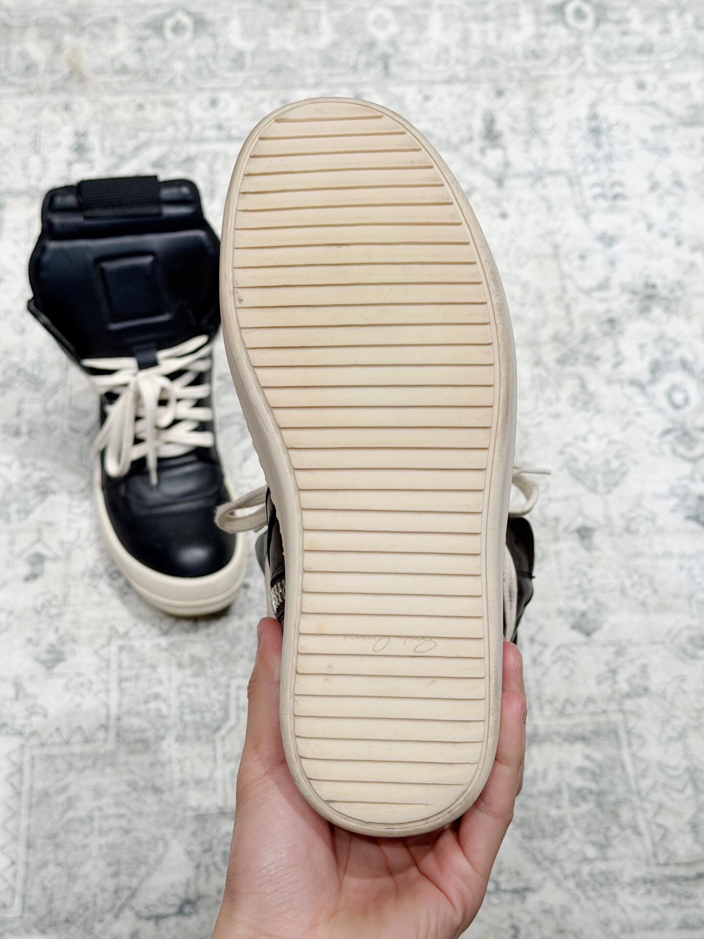 Rick Owens Rick Owens Inverted Triangle High-Top Patent Leather Size US 6 / IT 36 - 8 Thumbnail