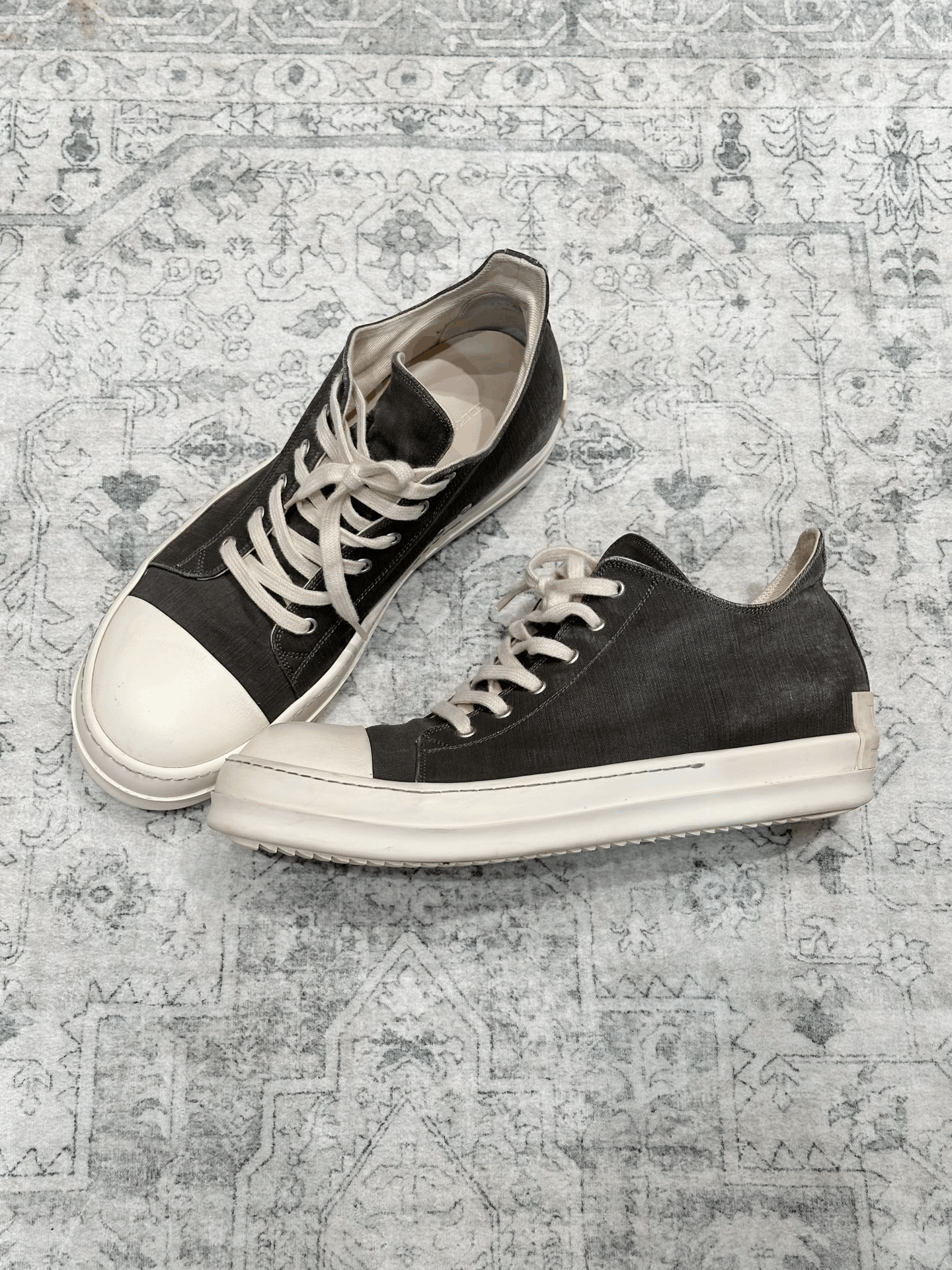 Rick Owens Rick Owens x Converse Gray Canvas Low Top Size US 11 / EU 44 - 4 Thumbnail