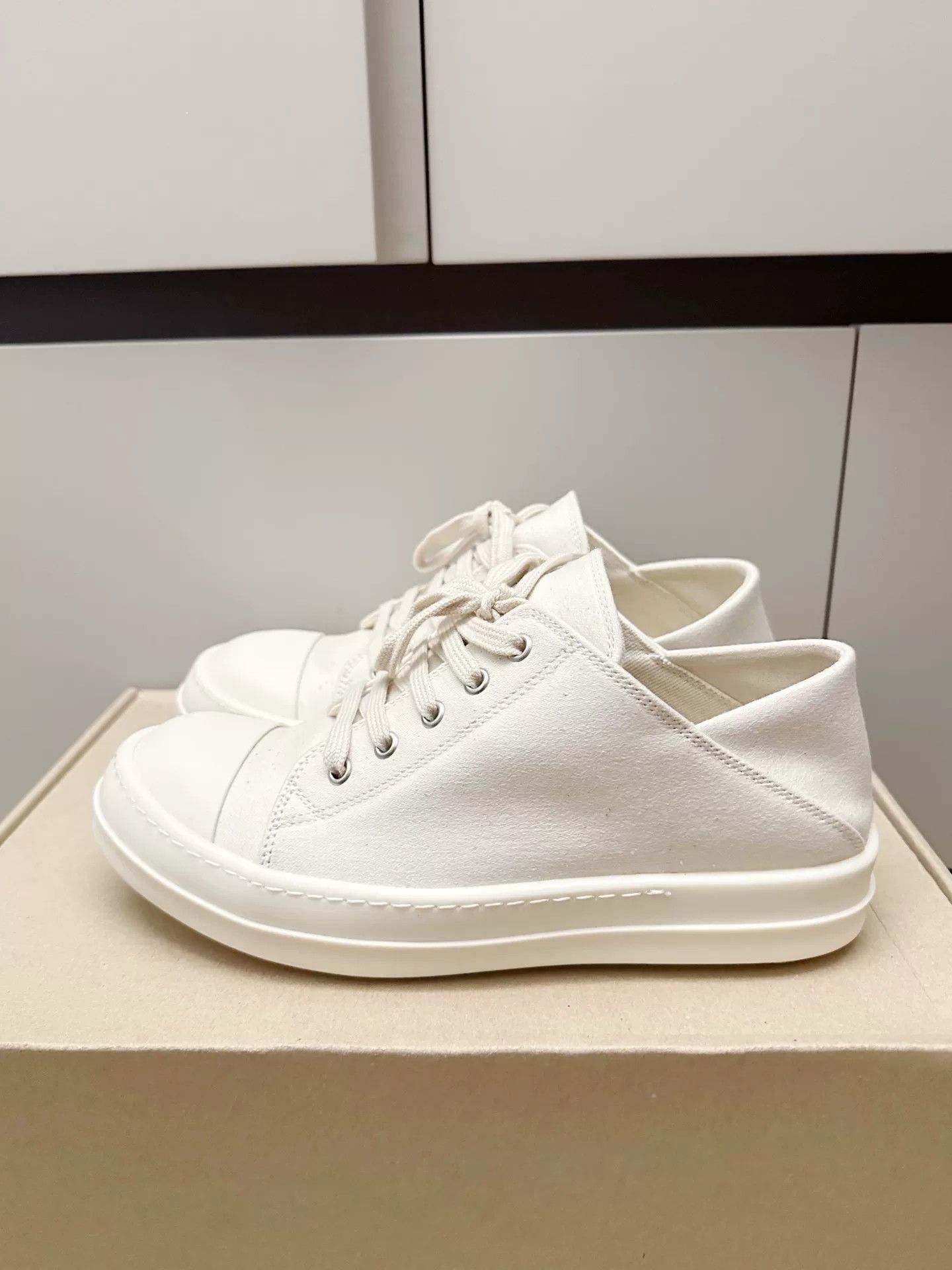 Rick Owens Rick Owens x Converse 24SS White Canvas Size US 6.5 / EU 39-40 - 3 Thumbnail