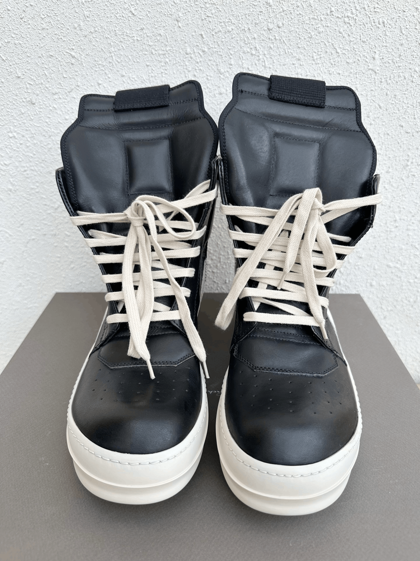 Rick Owens Rick Owens Classic Inverted Triangle Leather Size US 7 / EU 40 - 2 Thumbnail