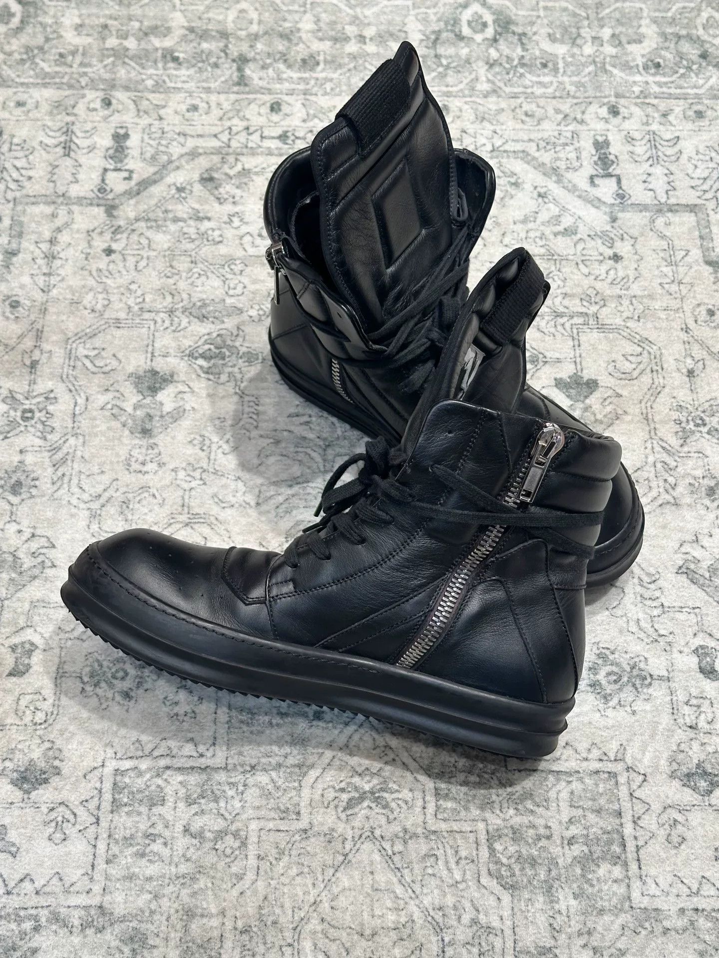 Rick Owens Rick Owens Inverted Triangle Black Leather Size US 8 / EU 41 - 5 Thumbnail