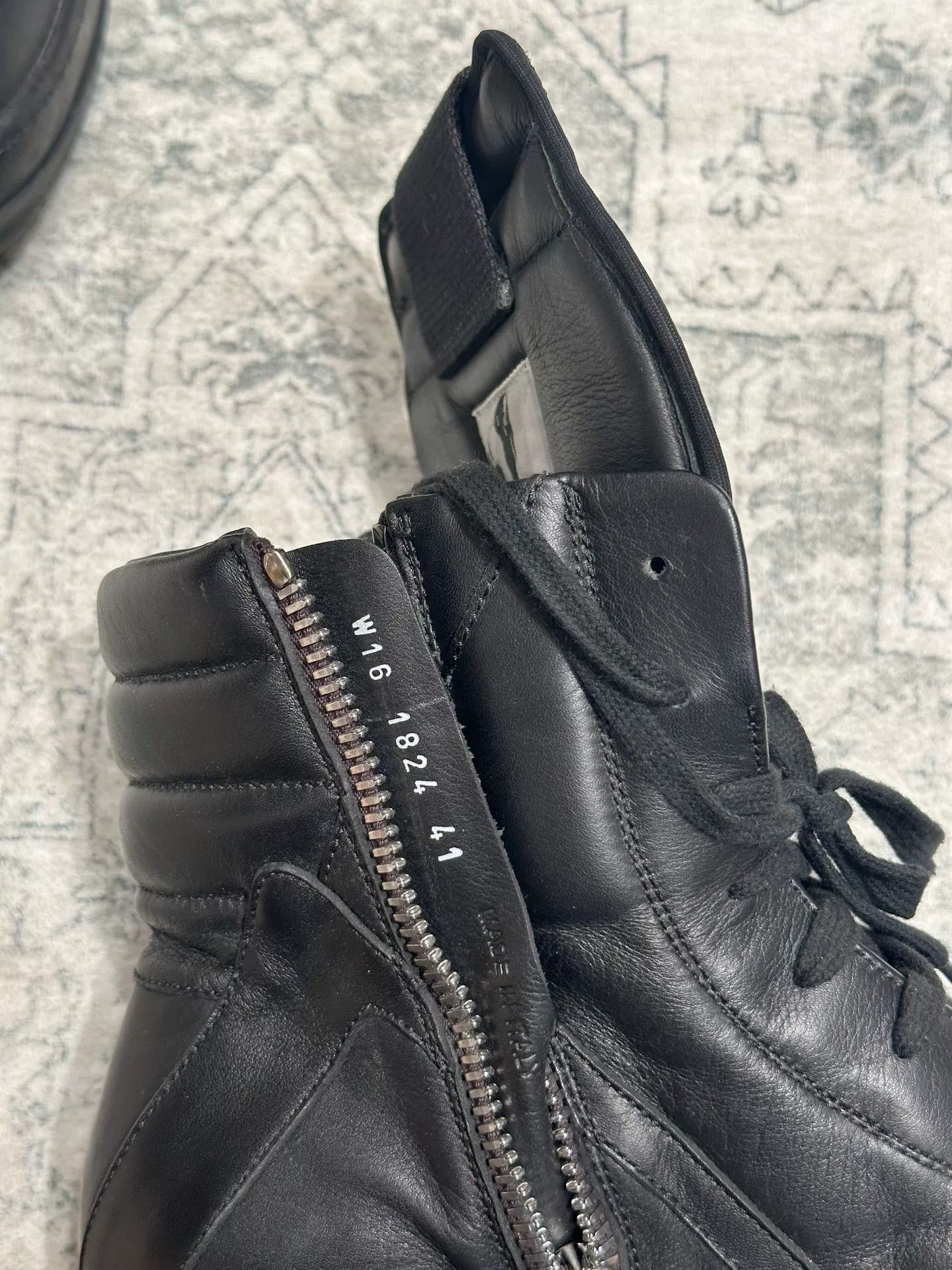 Rick Owens Rick Owens Inverted Triangle Black Leather Size US 8 / EU 41 - 7 Thumbnail