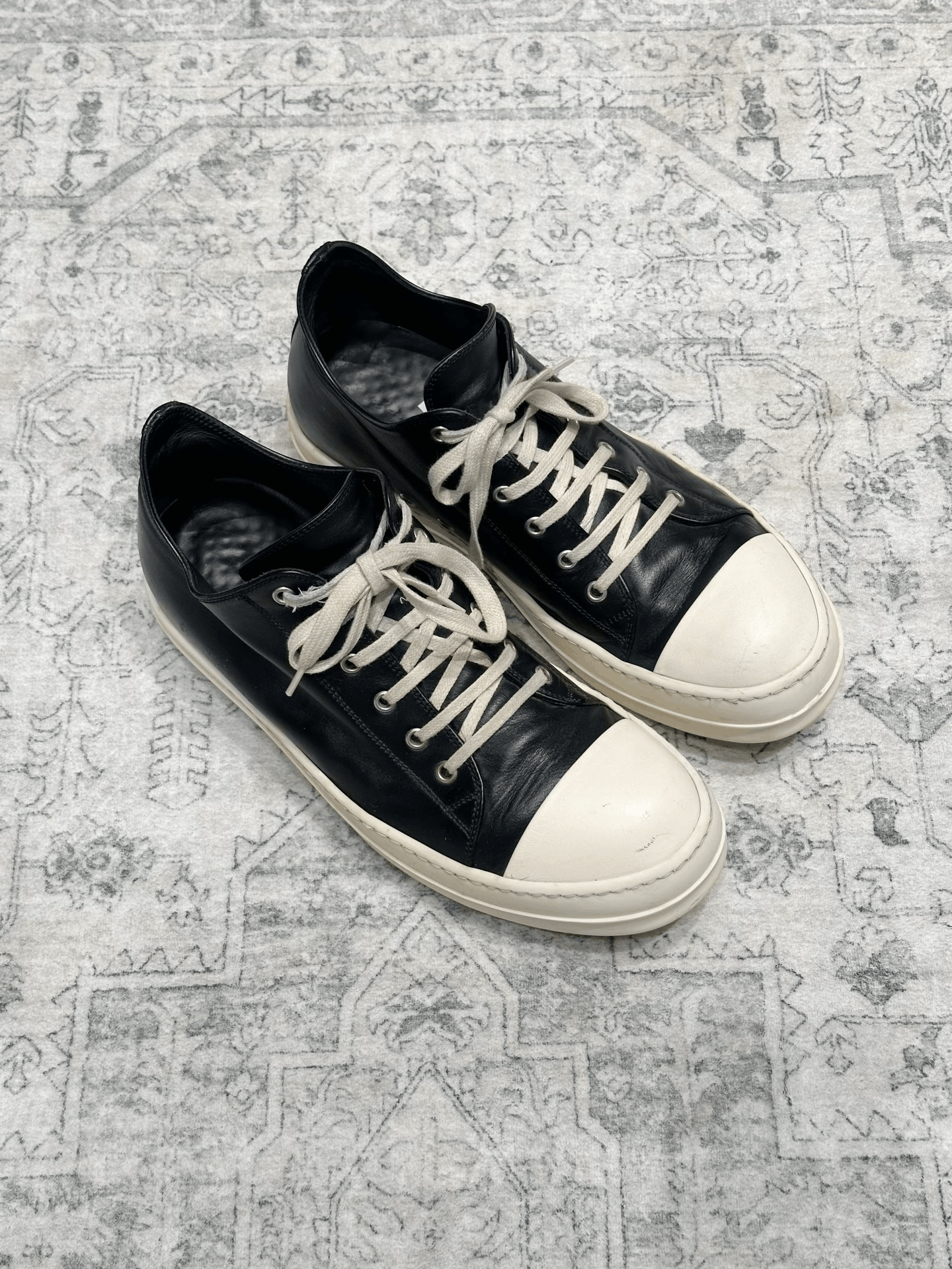 Rick Owens Rick Owens x Converse Low Top Leather Black White Size US 10 / EU 43 - 2 Thumbnail