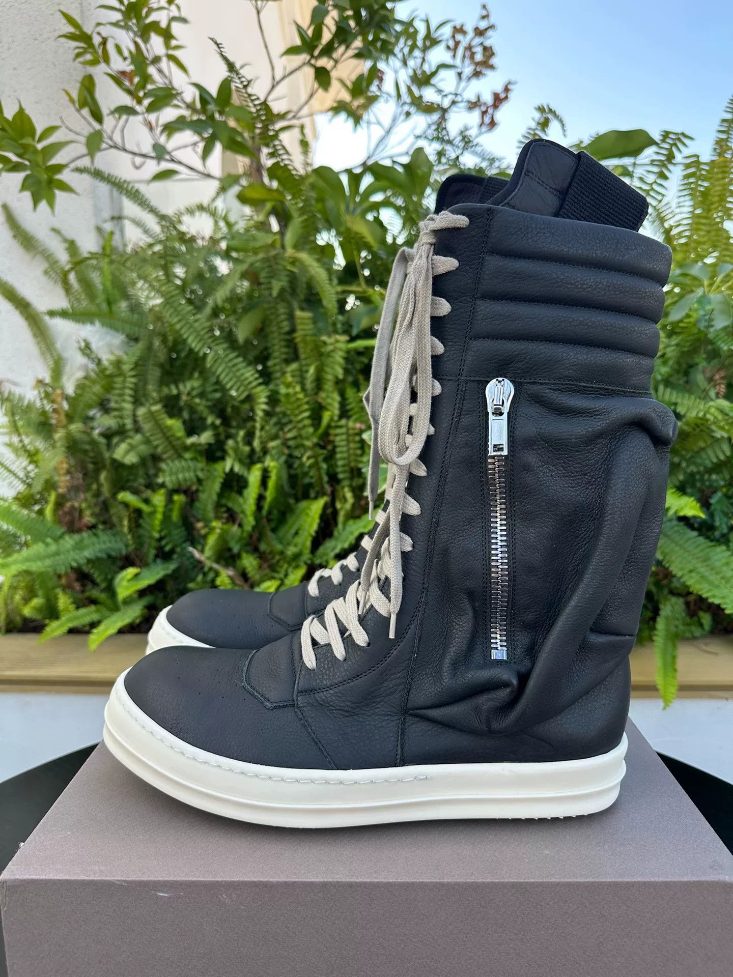 Rick Owens Rick Owens Matte Leather Cargo Boots Size US 10 / EU 43 - 4 Thumbnail
