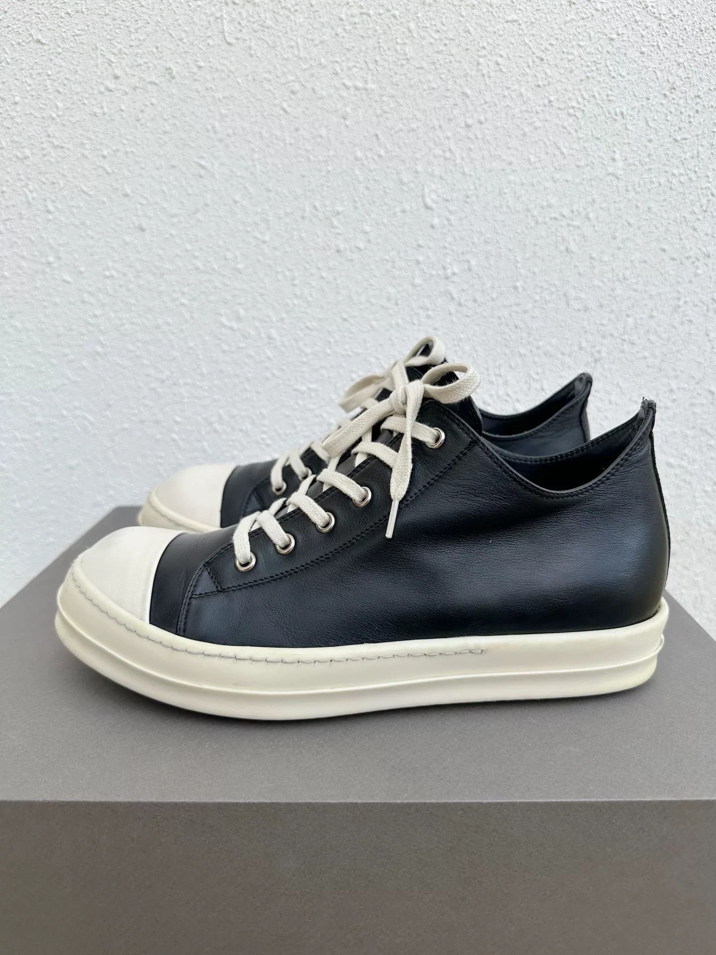 Rick Owens Rick Owens x Converse Low-Top Patent Leather Size US 8 / EU 41 - 5 Thumbnail