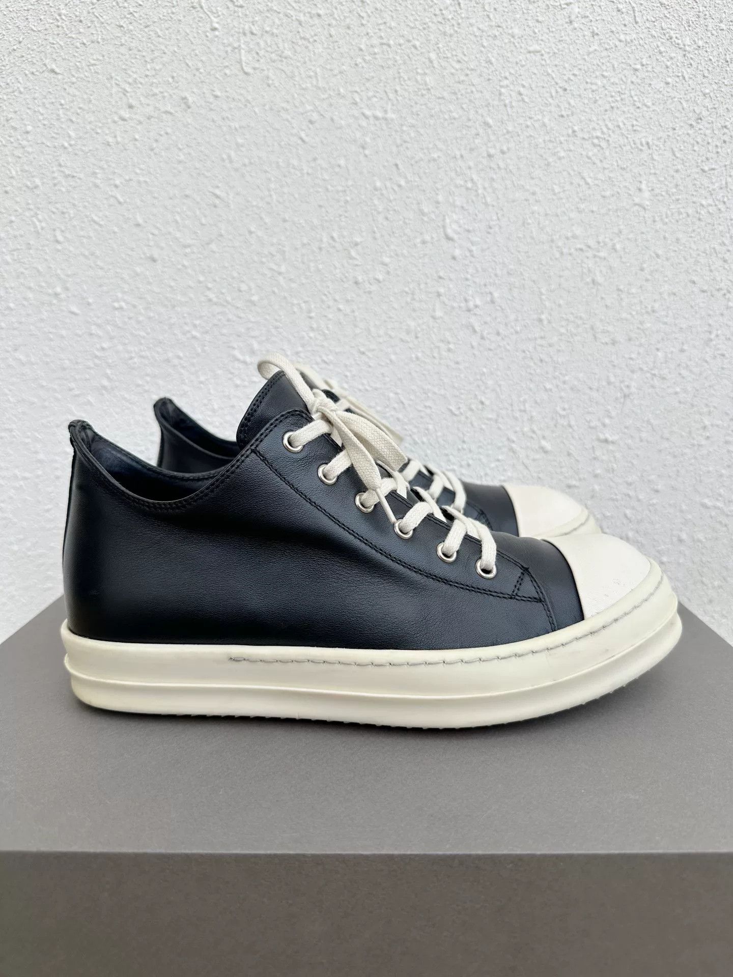 Rick Owens Rick Owens x Converse Low-Top Patent Leather Size US 8 / EU 41 - 4 Thumbnail