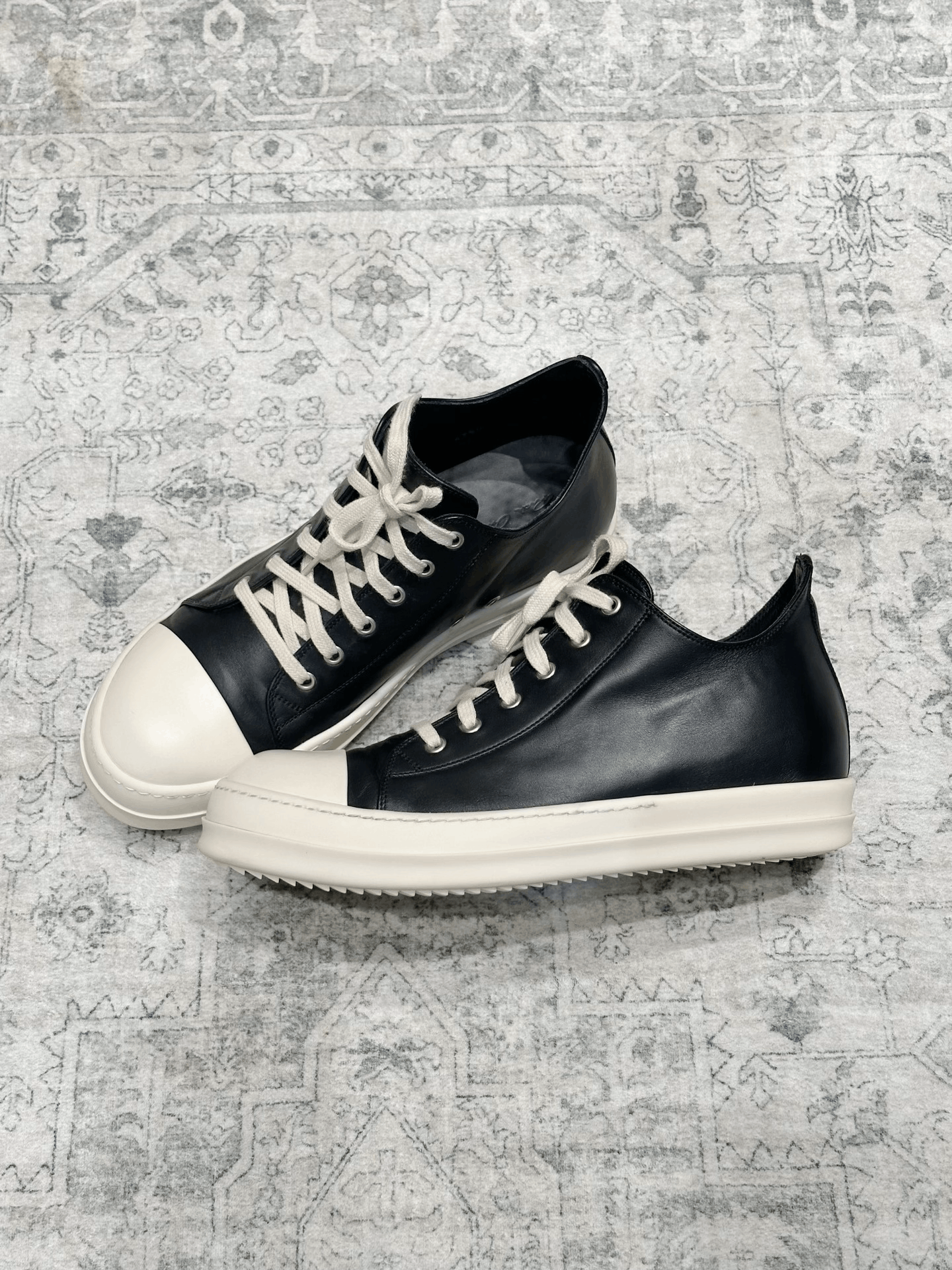 Rick Owens Rick Owens x Converse Leather Low-Top Size US 10.5 / EU 43-44 - 3 Thumbnail