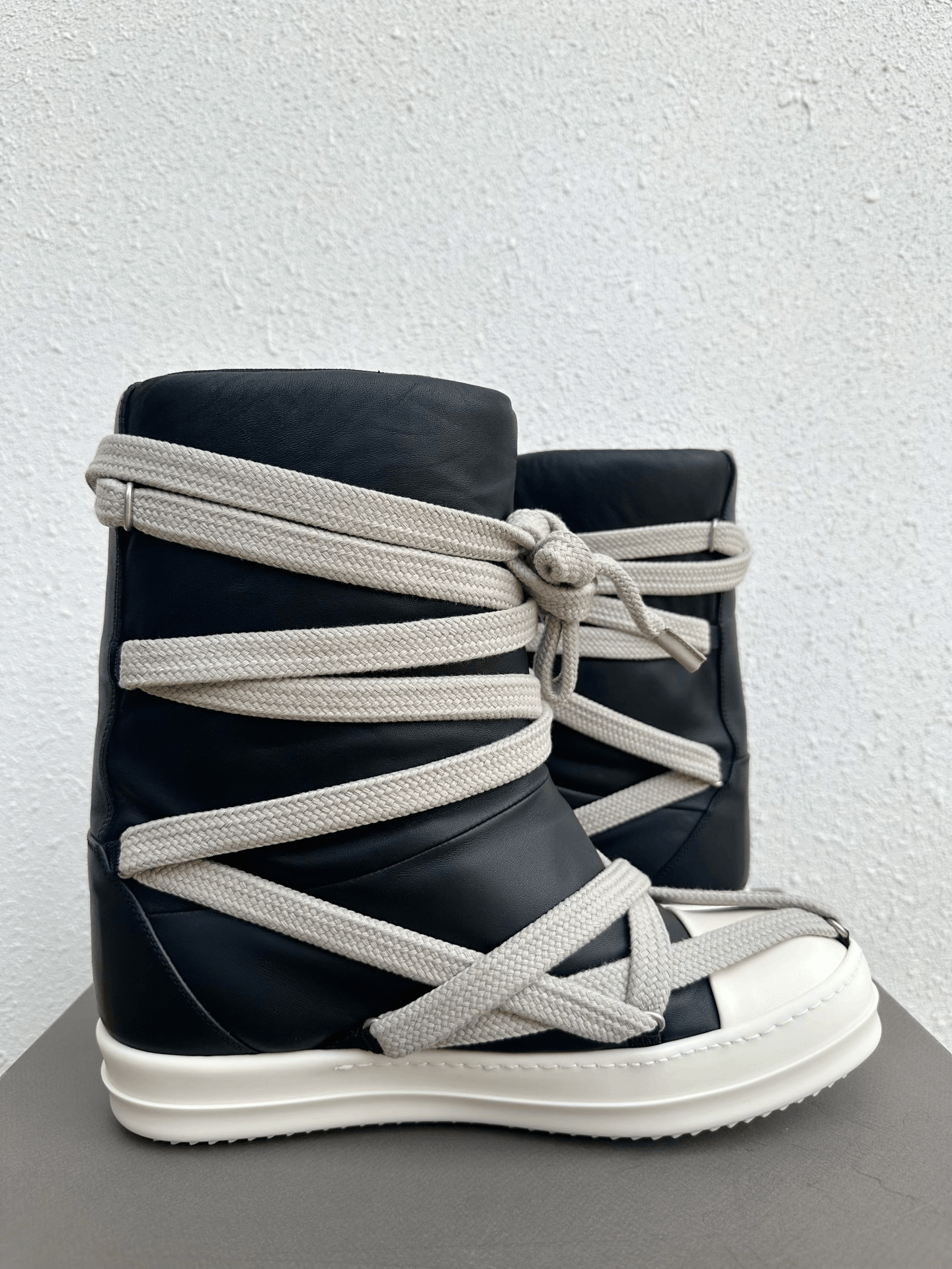 Rick Owens Rick Owens High-Top Sheepskin Boots Size US 9 / EU 42 - 4 Thumbnail