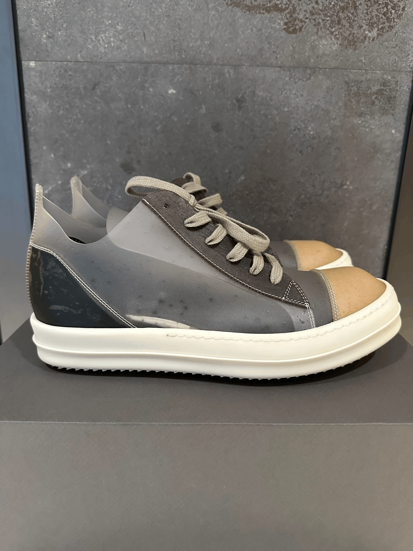 Rick Owens Rick Owens x Converse Ghost Transparent Low-Top Size US 9 / EU 42 - 4 Thumbnail