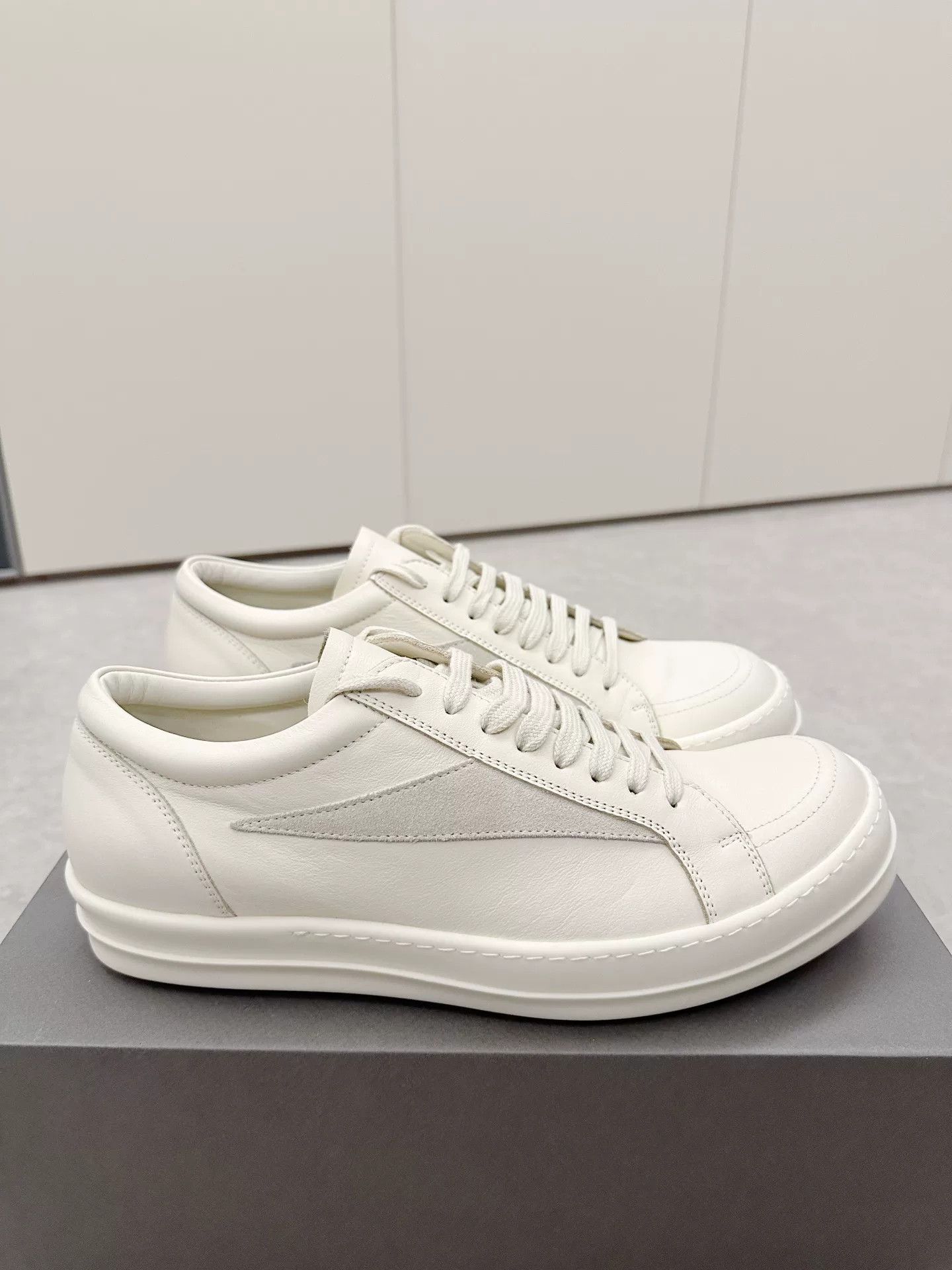 Rick Owens Rick Owens Milk White Low-Top Leather Sneakers Size US 10 / EU 43 - 3 Thumbnail