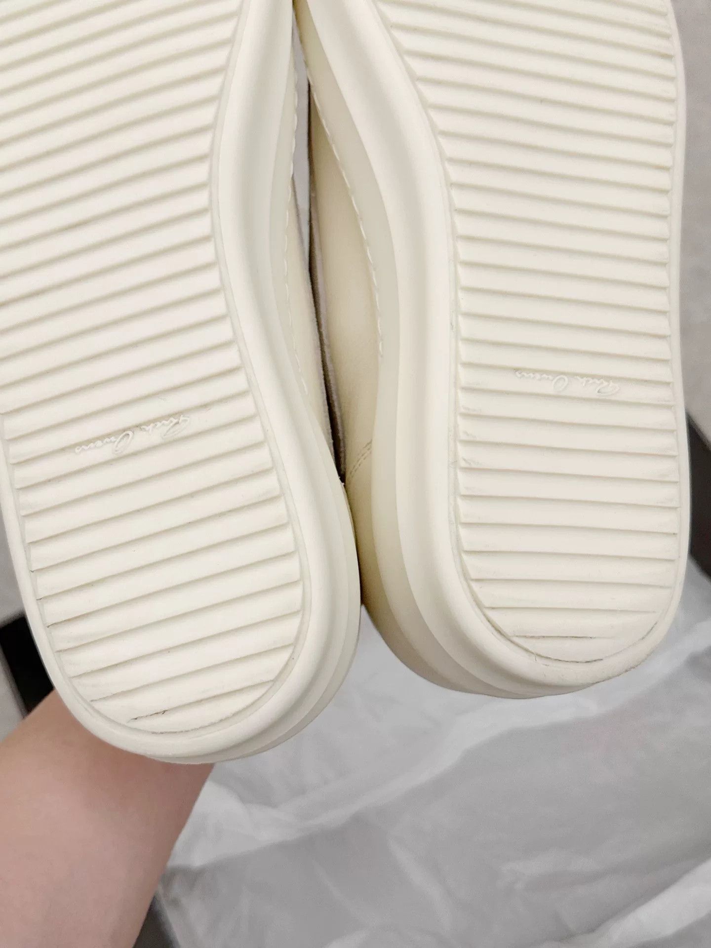 Rick Owens Rick Owens Milk White Low-Top Leather Sneakers Size US 10 / EU 43 - 8 Thumbnail