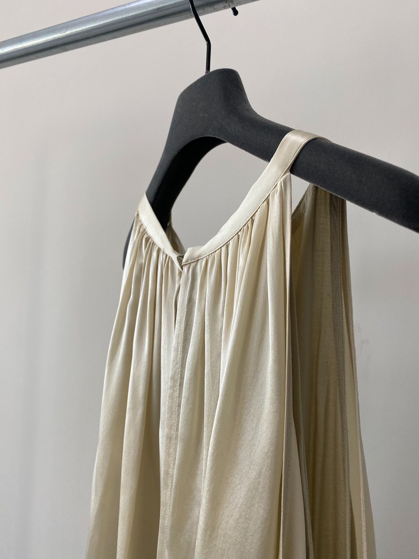 Ann Demeulemeester Ann Demeulemeester Ivory Silk Satin Dress Size S / US 4 / IT 40 - 3 Thumbnail