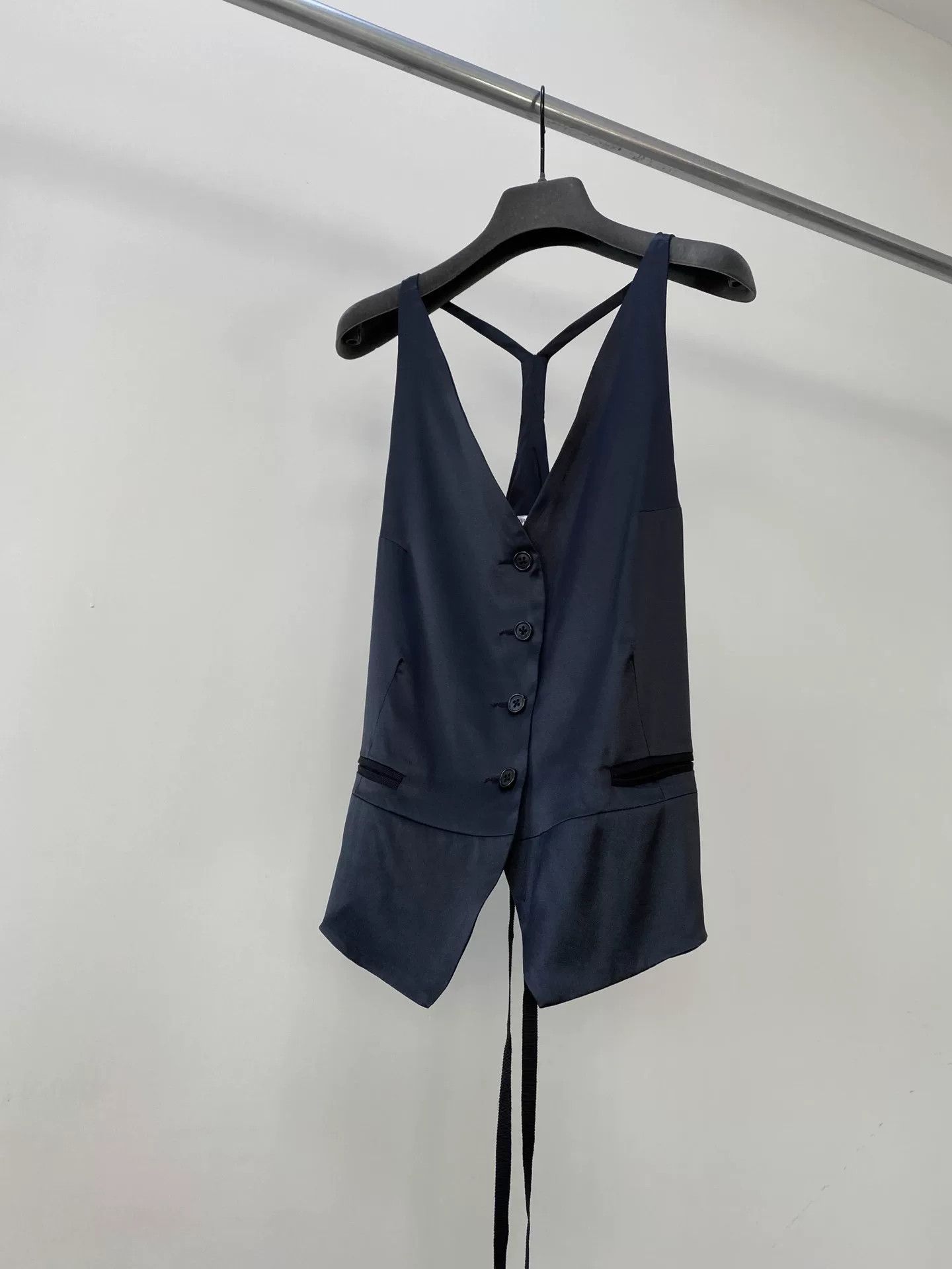 Ann Demeulemeester Ann Demeulemeester 2006 Spring Silk Vest Size XS / US 0-2 / IT 36-38 - 2 Thumbnail