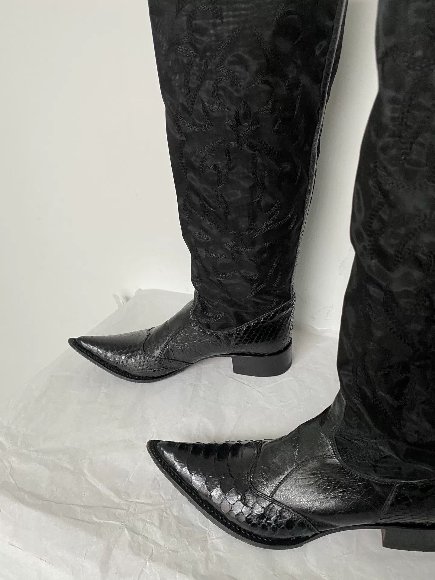 Gianni Barbato Gianni Barbato Pointed Toe Embroidered Leather Boots Size US 5.5 / IT 35.5 - 6 Thumbnail