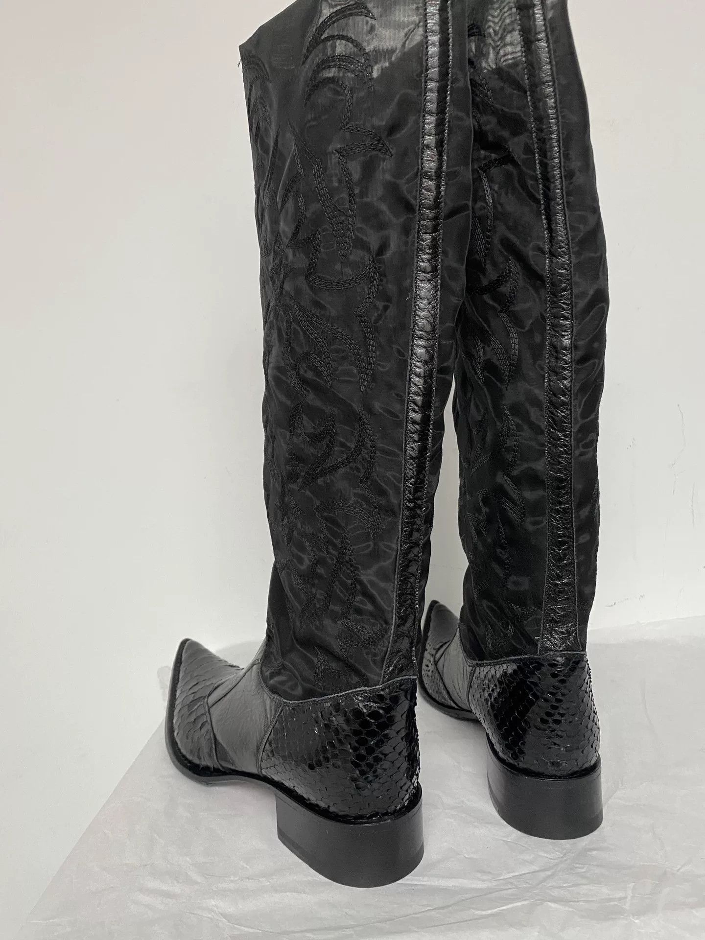 Gianni Barbato Gianni Barbato Pointed Toe Embroidered Leather Boots Size US 5.5 / IT 35.5 - 7 Thumbnail