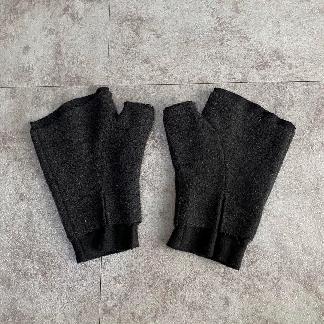 D.Hygen D.hygen Dark Avant-Garde Fingerless Gloves Size ONE SIZE - 3 Thumbnail