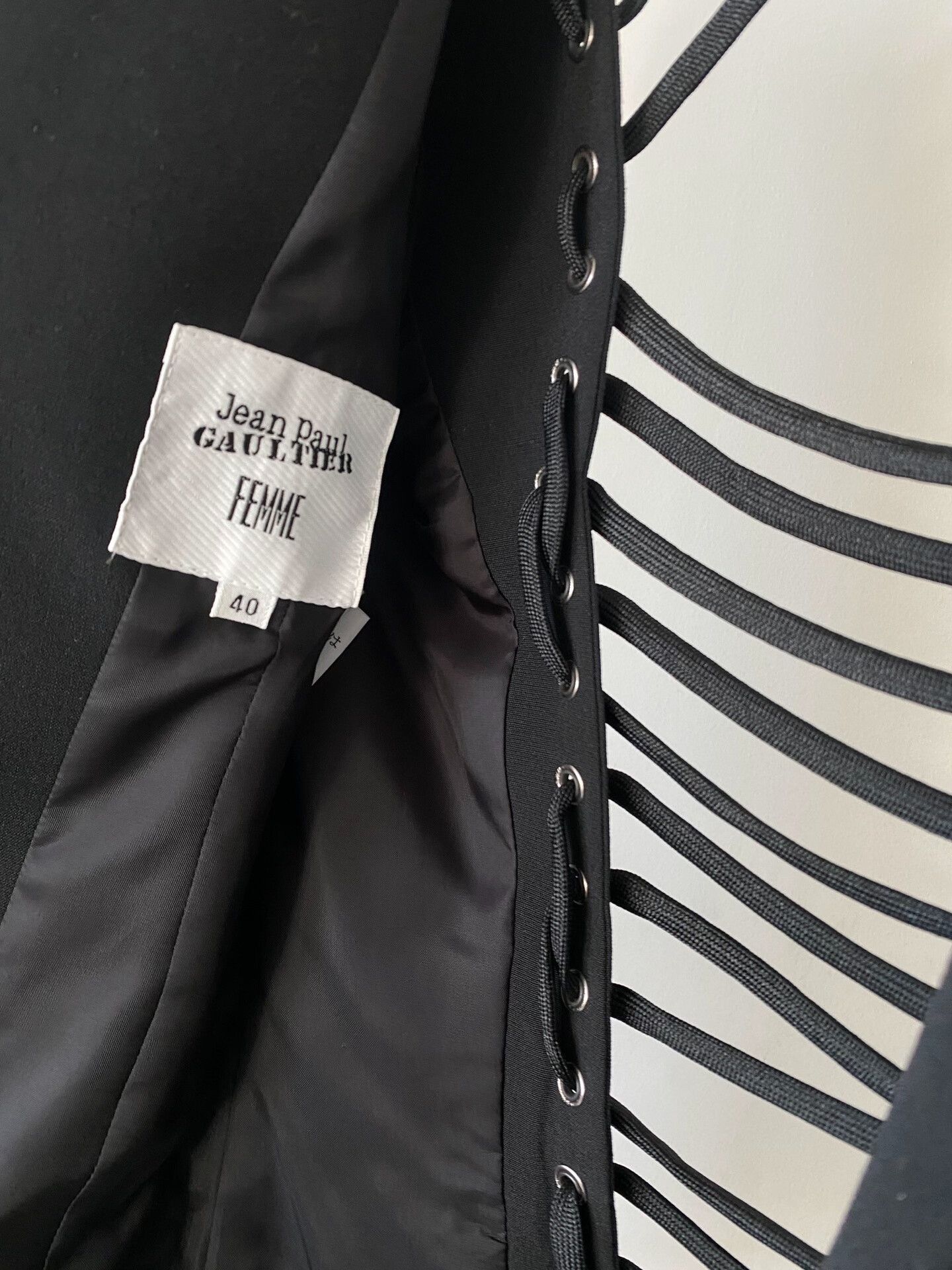 Jean Paul Gaultier Jean Paul Gaultier Cutout Lace-Up Coat Size S / US 4 / IT 40 - 6 Thumbnail
