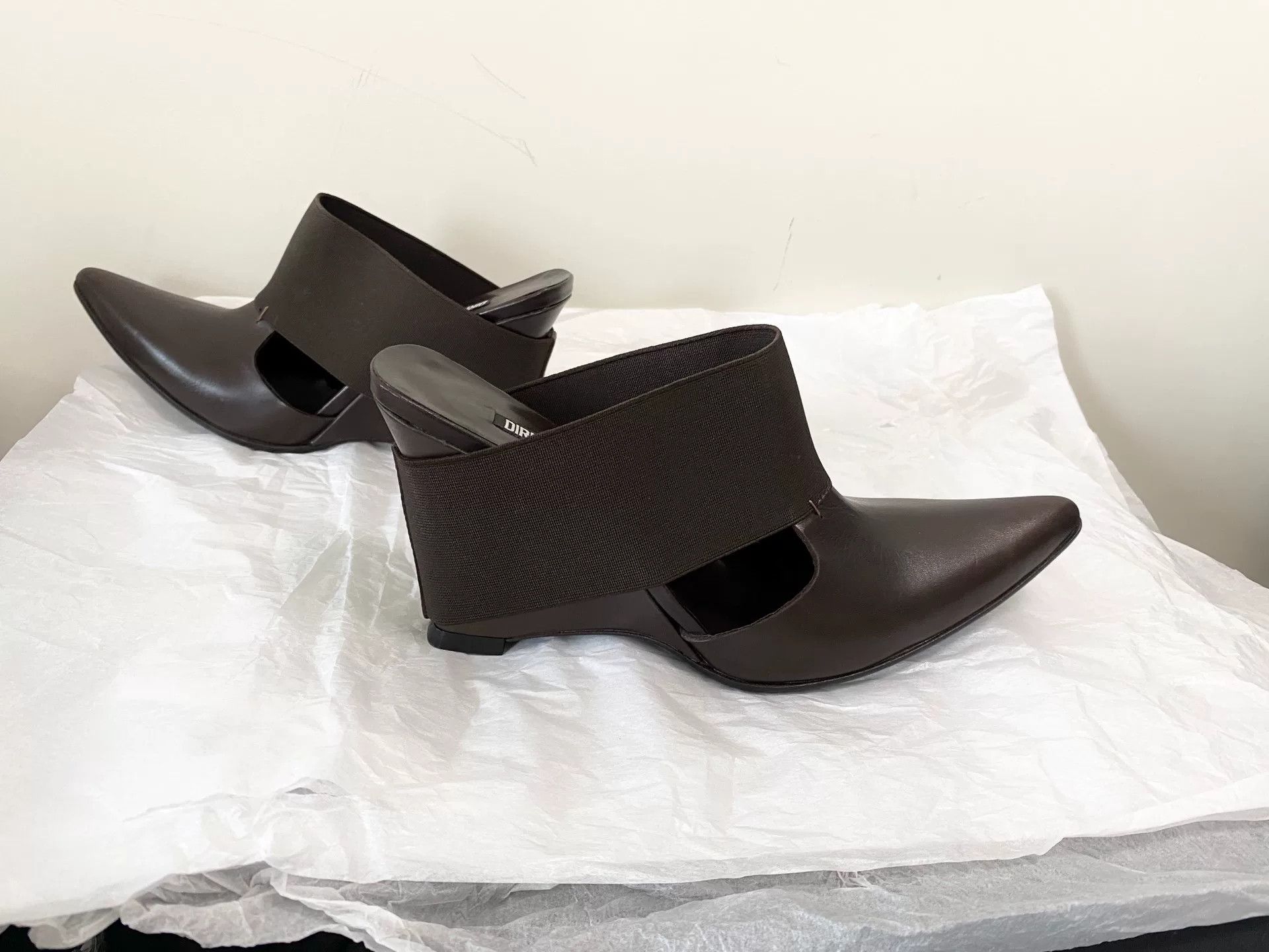 Dirk Bikkembergs Dirk Bikkembergs Pointed Toe Wedge Mules Size US 6 / IT 36 - 3 Thumbnail