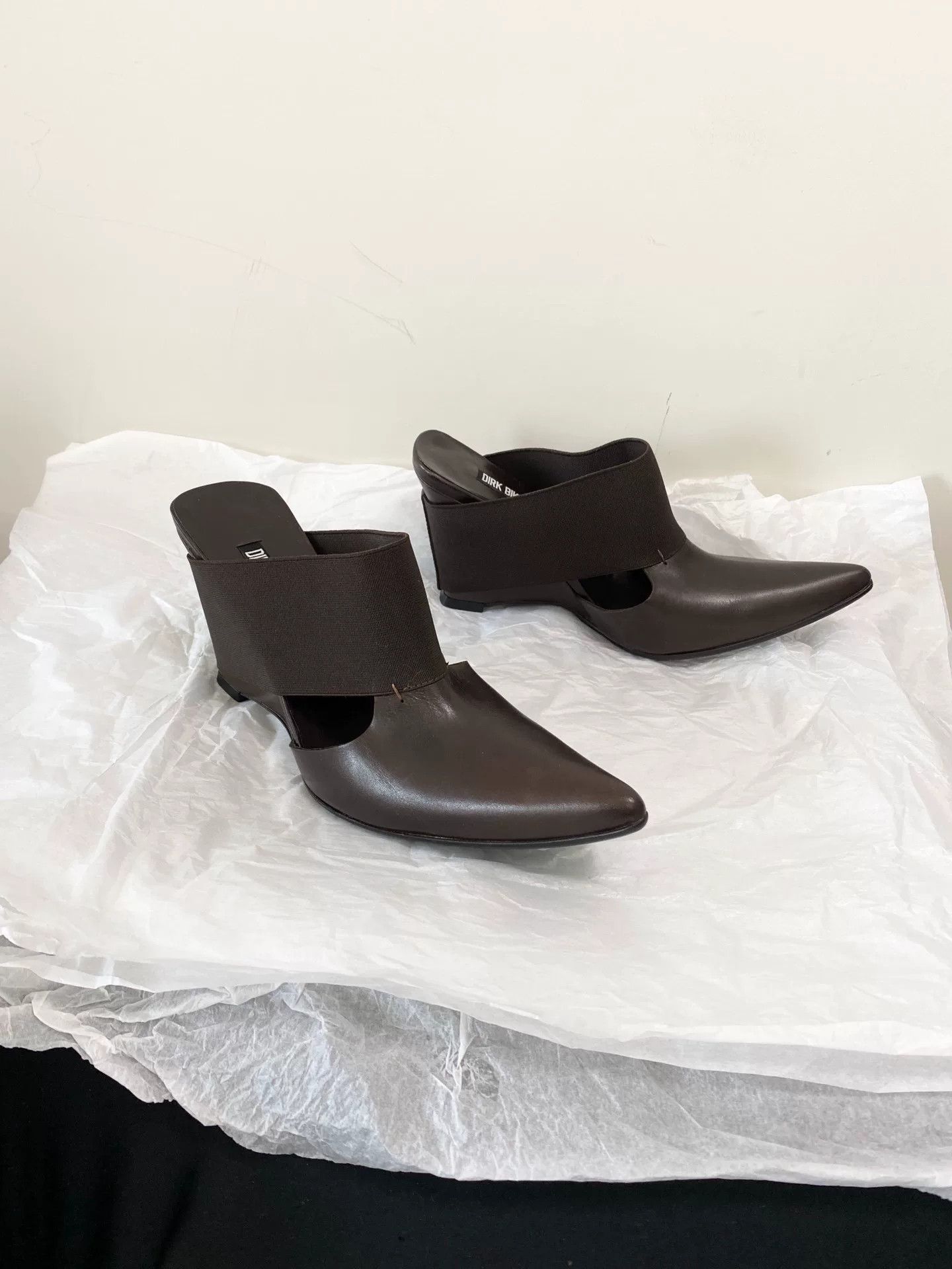 Dirk Bikkembergs Dirk Bikkembergs Pointed Toe Wedge Mules Size US 6 / IT 36 - 2 Thumbnail