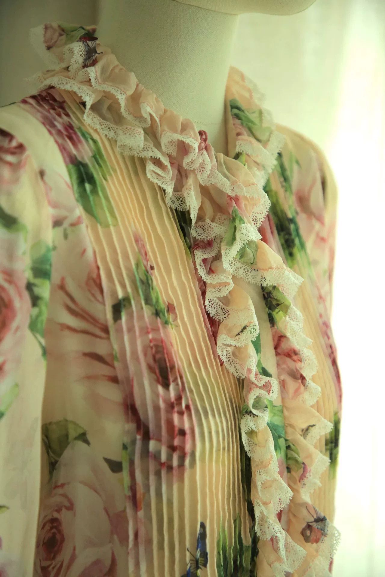 DGK Italian Silk Floral Blouse Size M / US 6-8 / IT 42-44 - 4 Thumbnail