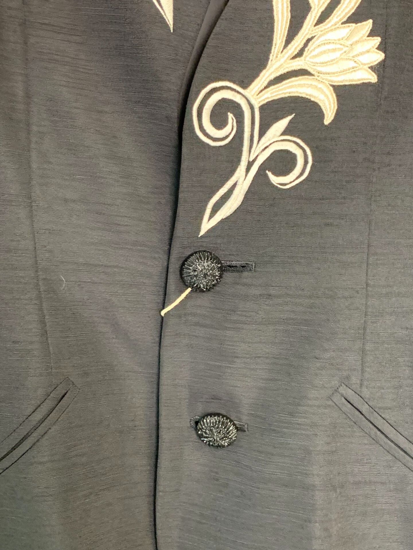 Kansai Yamamoto Asymmetrical Embroidered Jacket by Kansai Yamamoto Size M / US 6-8 / IT 42-44 - 5 Thumbnail