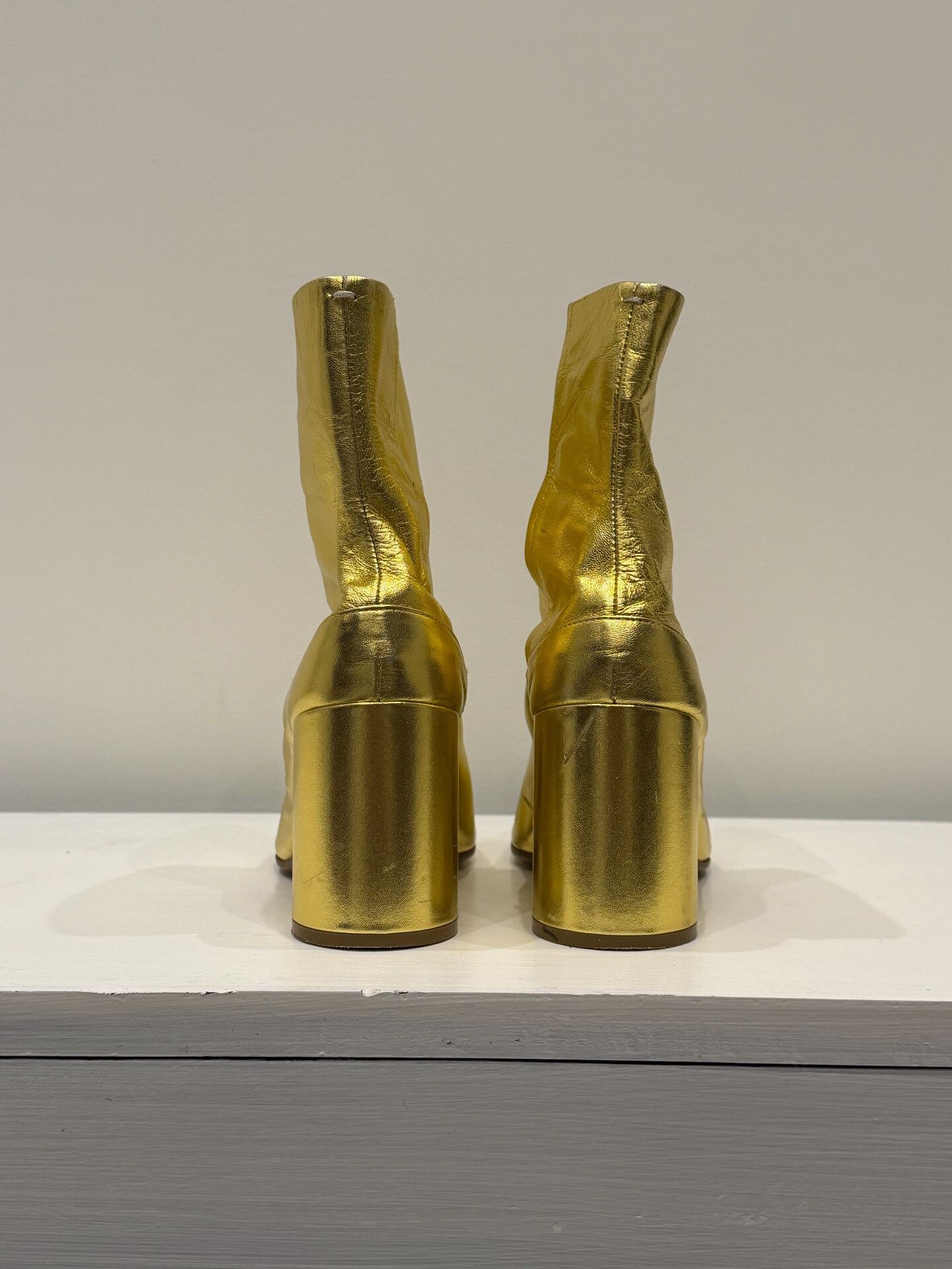 Maison Margiela Maison Margiela FW18 Liquid Gold Tabi Shoes Size US 7 / IT 37 - 5 Thumbnail