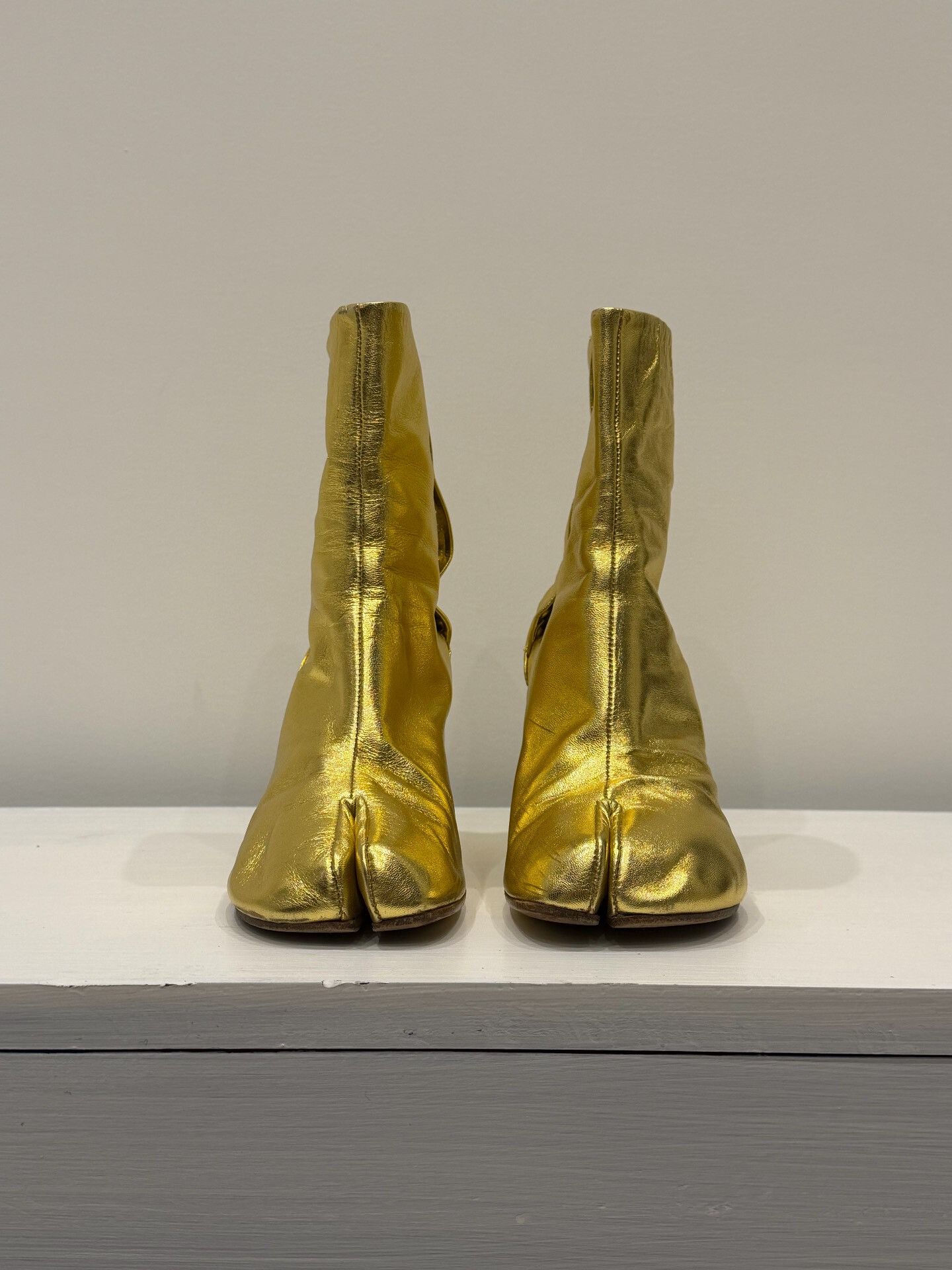 Maison Margiela Maison Margiela FW18 Liquid Gold Tabi Shoes Size US 7 / IT 37 - 6 Thumbnail