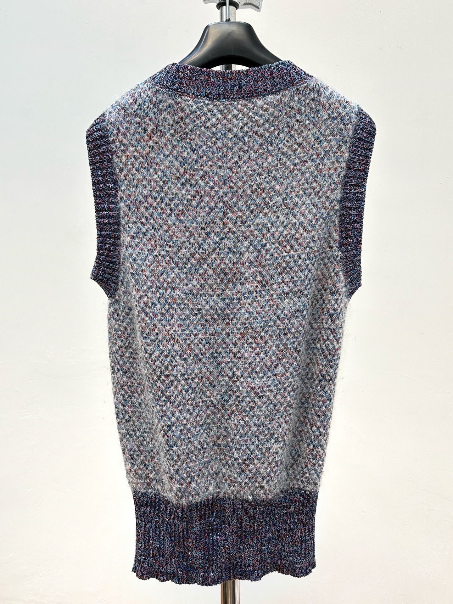 Raf Simons RAF SIMONS FW14 STERLING RUBY FUR VEST Size US XL / EU 56 / 4 - 2 Thumbnail