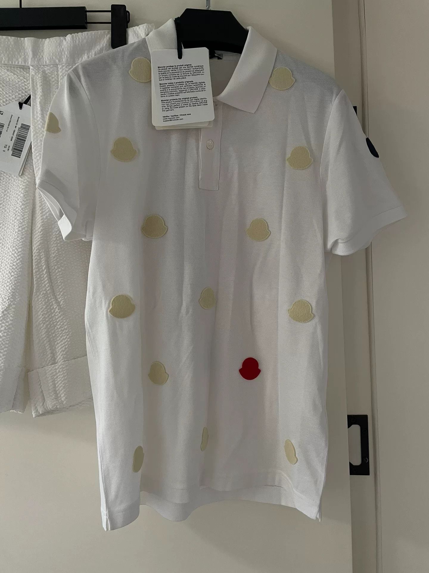 Moncler Moncler All-Over Logo Short-Sleeve Polo Size US S / EU 44-46 / 1 - 6 Thumbnail