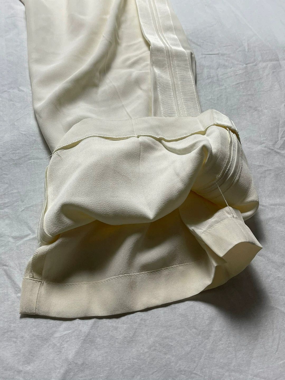 McQ Alexander McQueen Alexander McQueen Acetate Drape Trousers Size US 26 / EU 42 - 4 Thumbnail