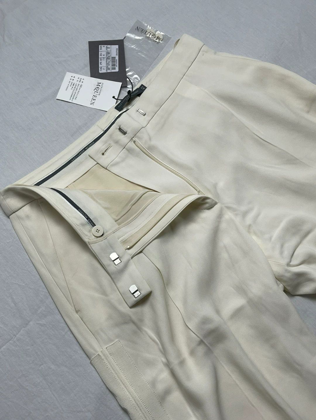 McQ Alexander McQueen Alexander McQueen Acetate Drape Trousers Size US 26 / EU 42 - 3 Thumbnail