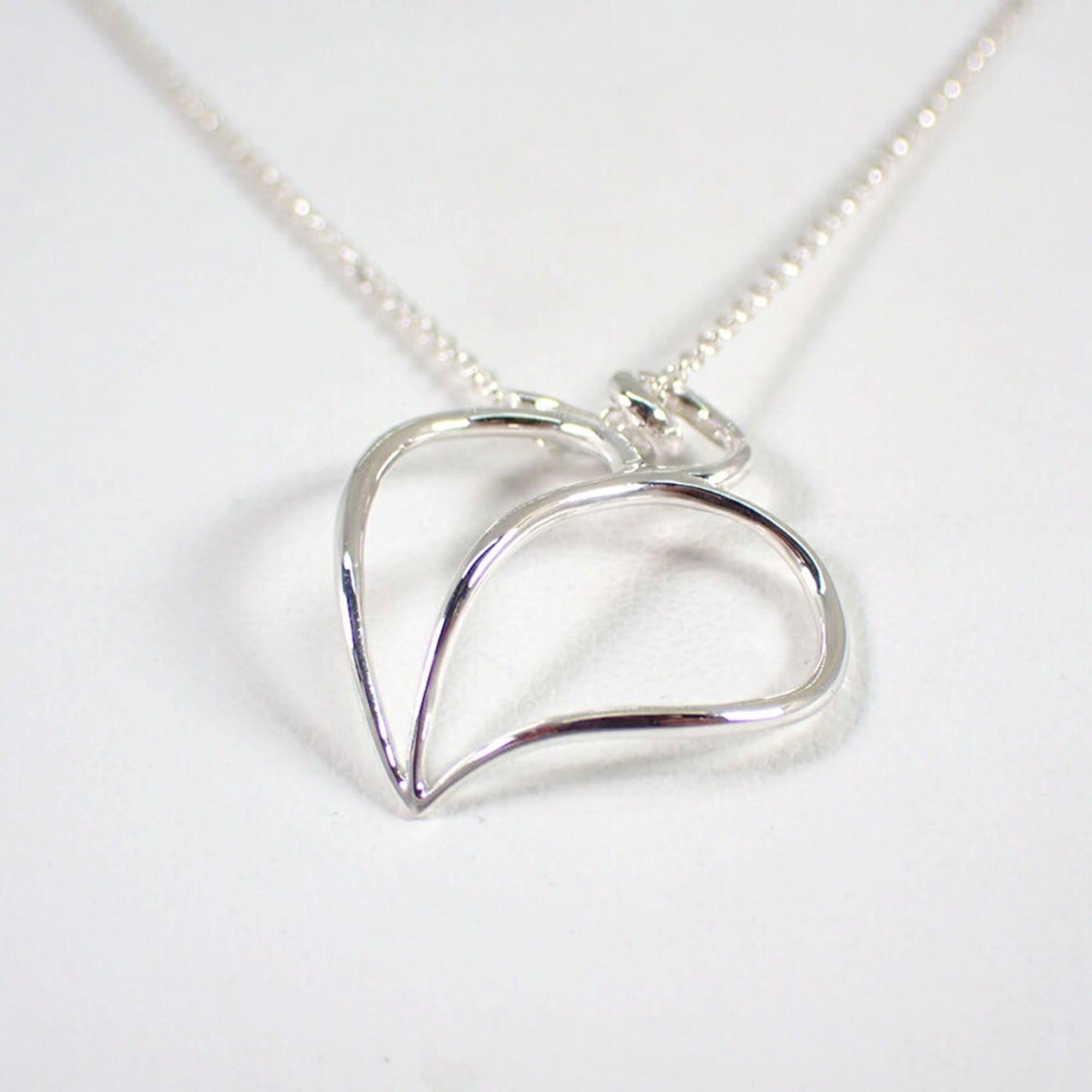 Tiffany & Co. TIFFANY 925 Apple Heart Pendant Necklace Size ONE SIZE - 5 Thumbnail